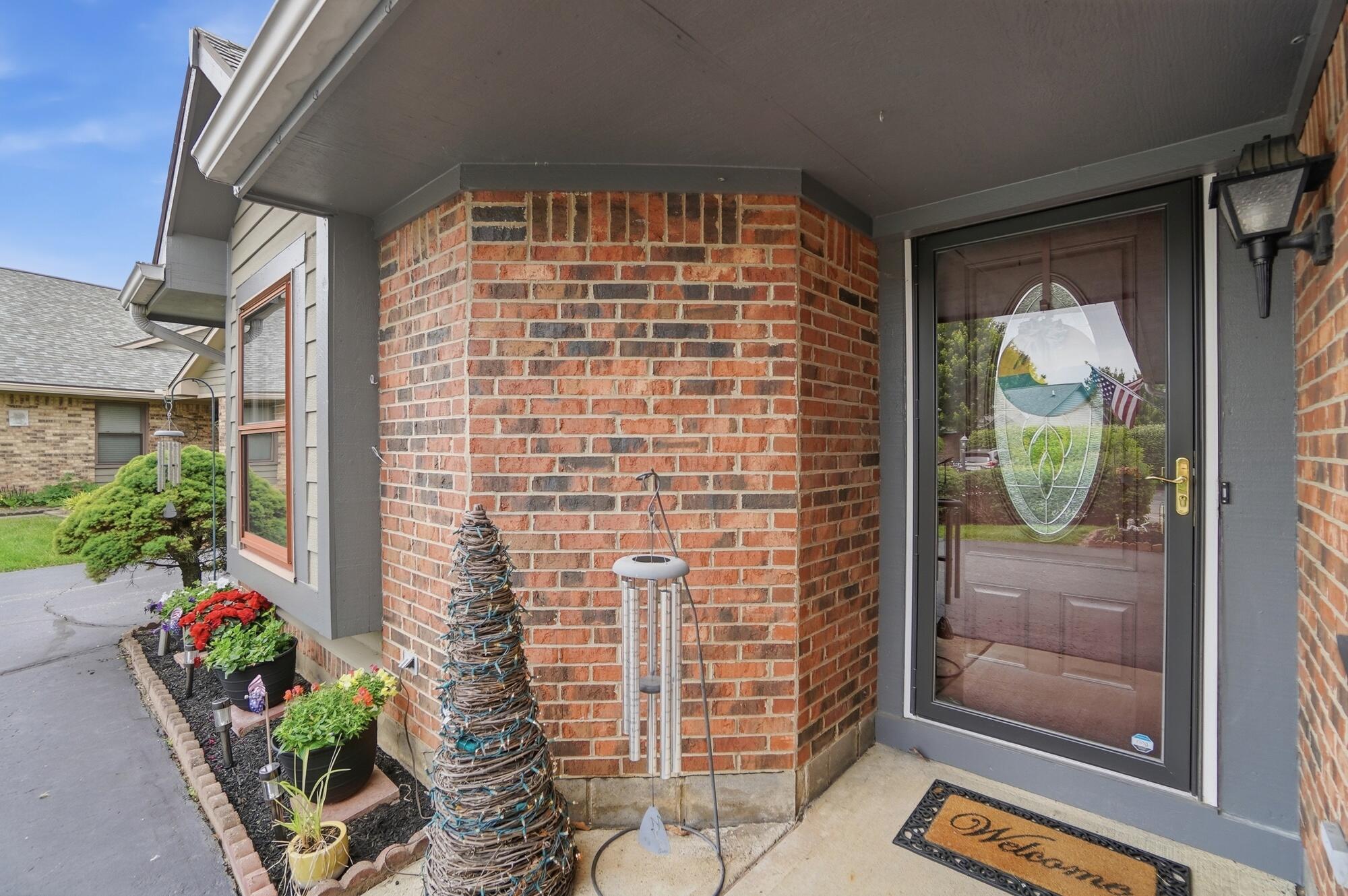 1912 Wedgewood Circle, Springfield, Ohio 45503