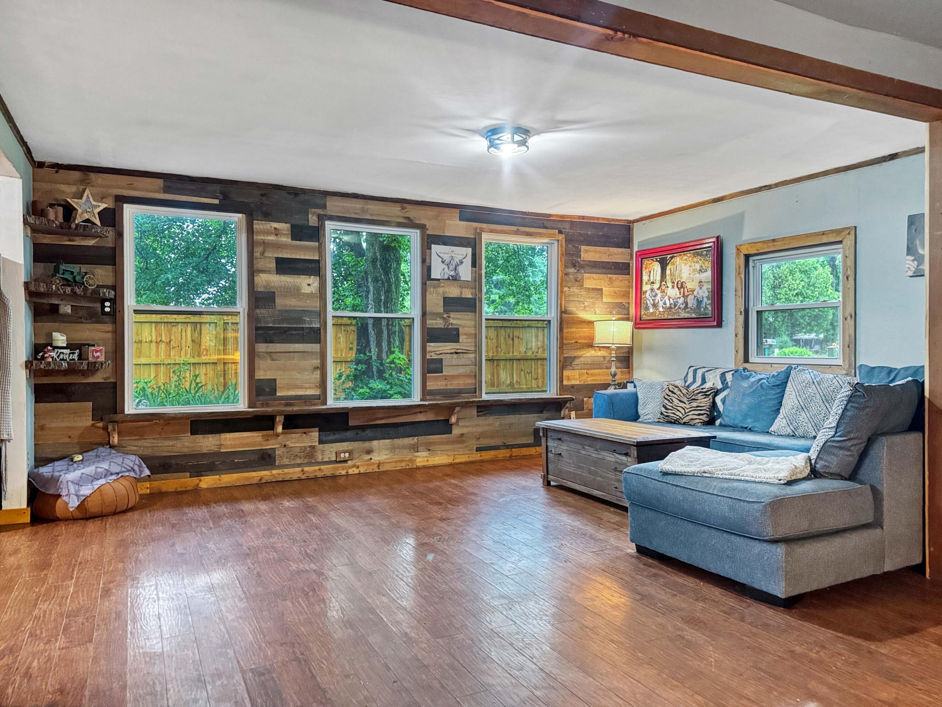 1337 Dallas Road, Urbana, Ohio 43078