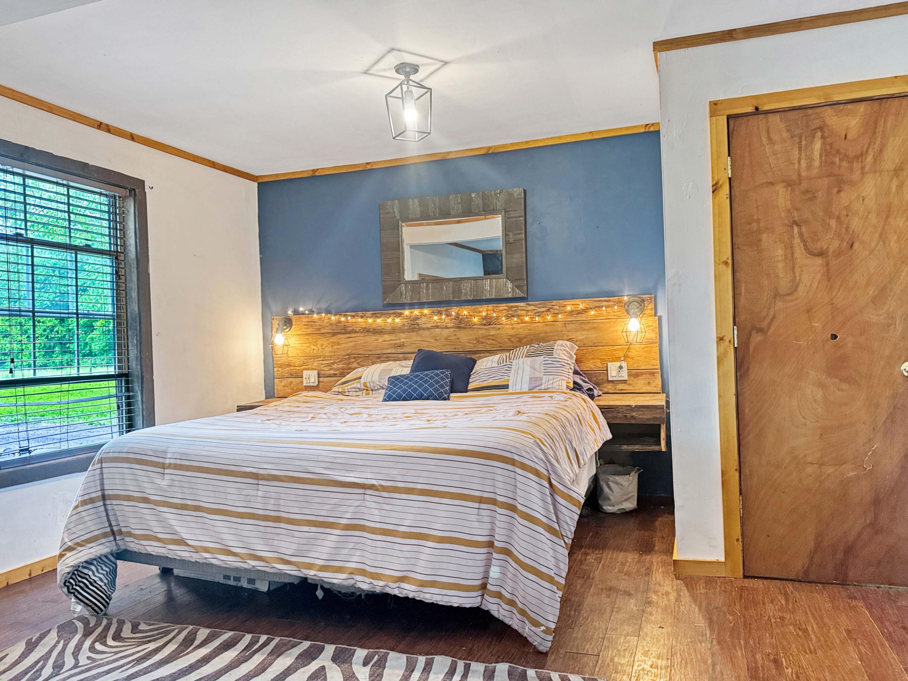 1337 Dallas Road, Urbana, Ohio 43078