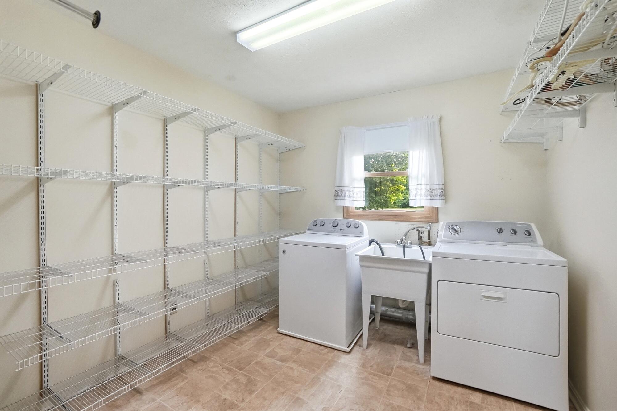 5844 Morris Road, Springfield, Ohio 45502