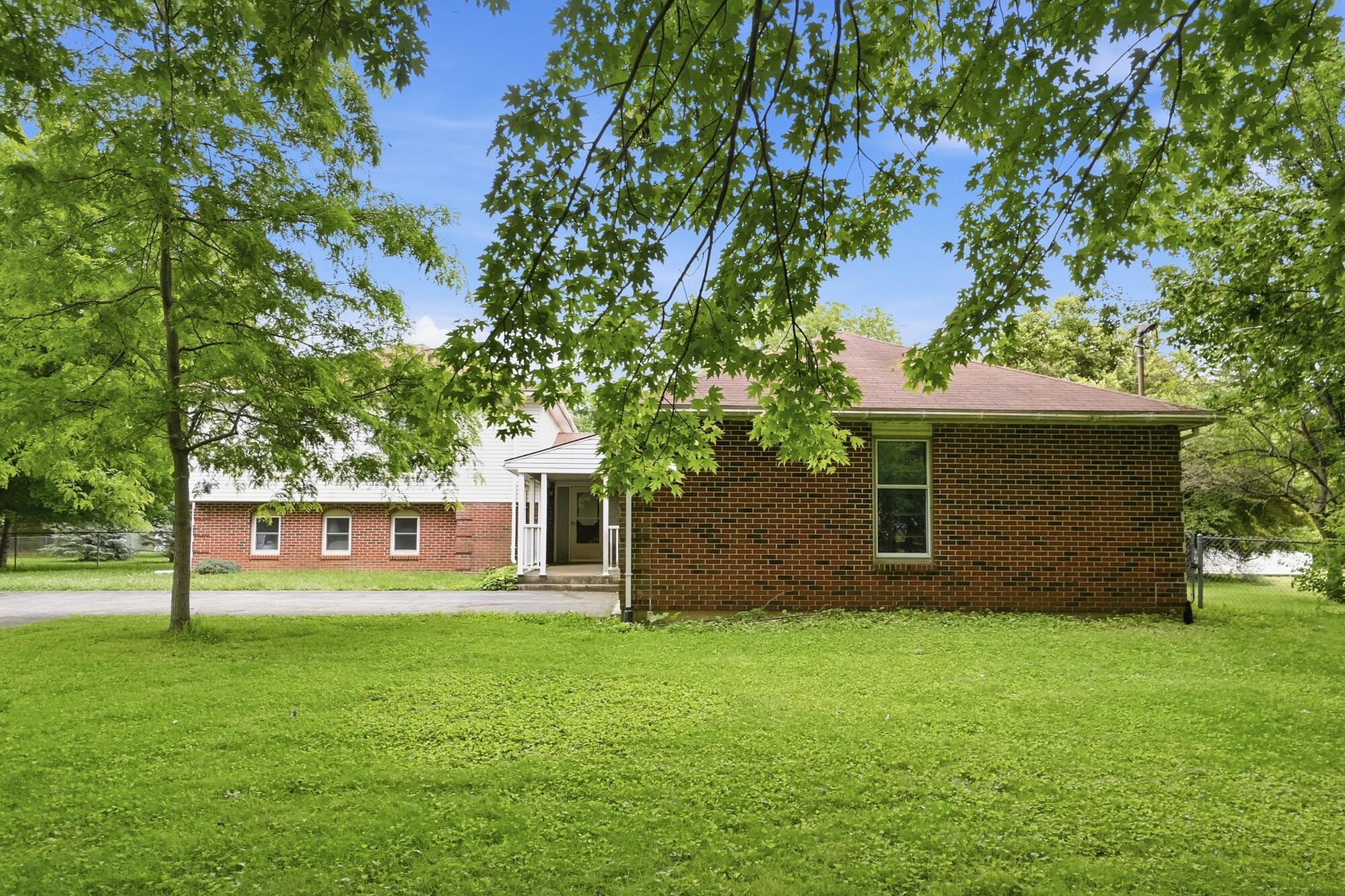 5844 Morris Road, Springfield, Ohio 45502
