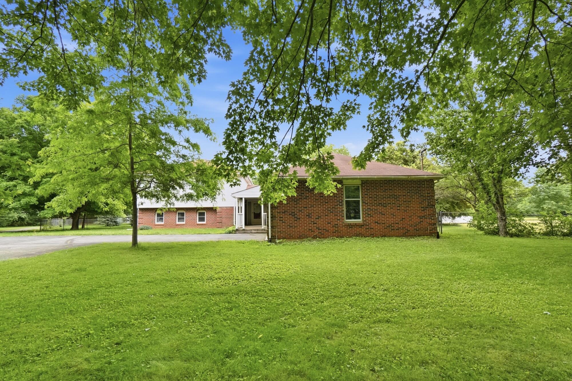 5844 Morris Road, Springfield, Ohio 45502