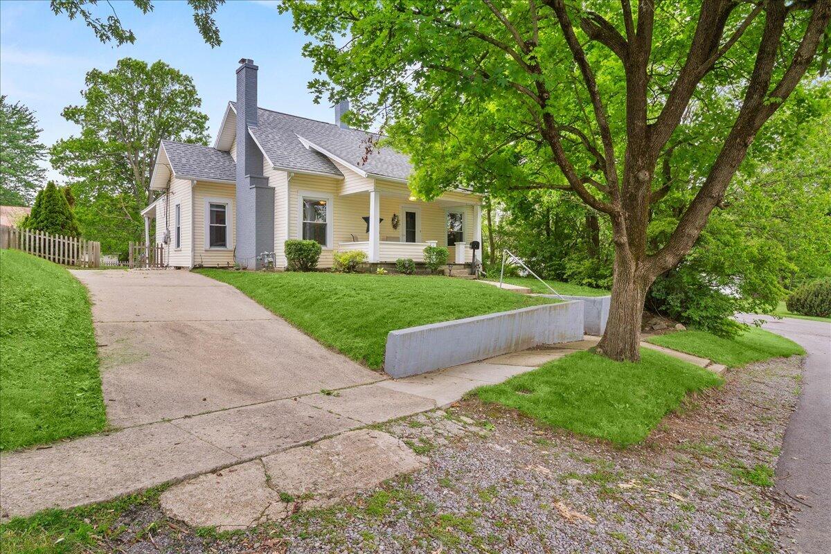 504 Center Avenue, Bellefontaine, Ohio 43311