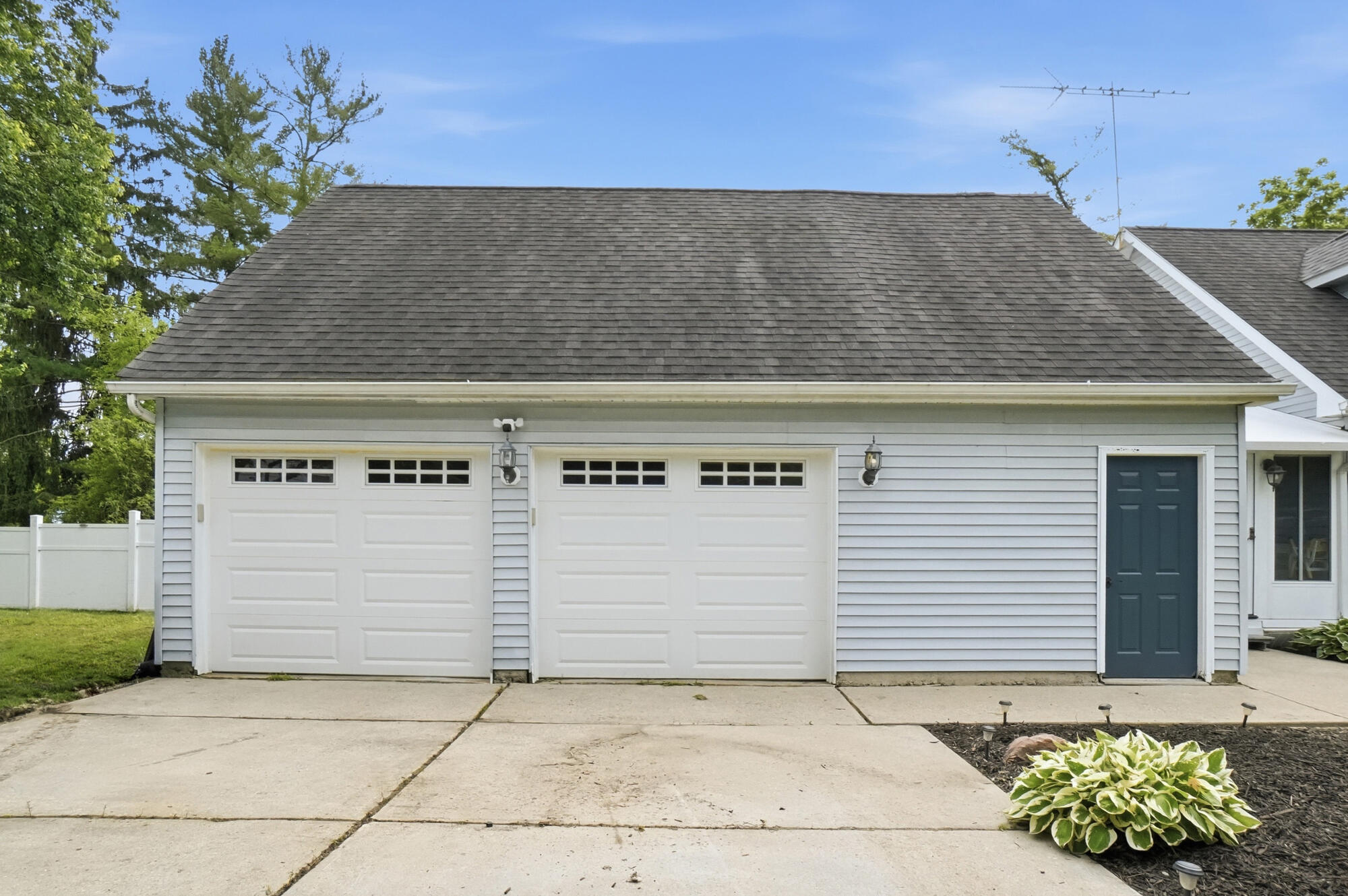 198 Downey Drive, Springfield, Ohio 45504