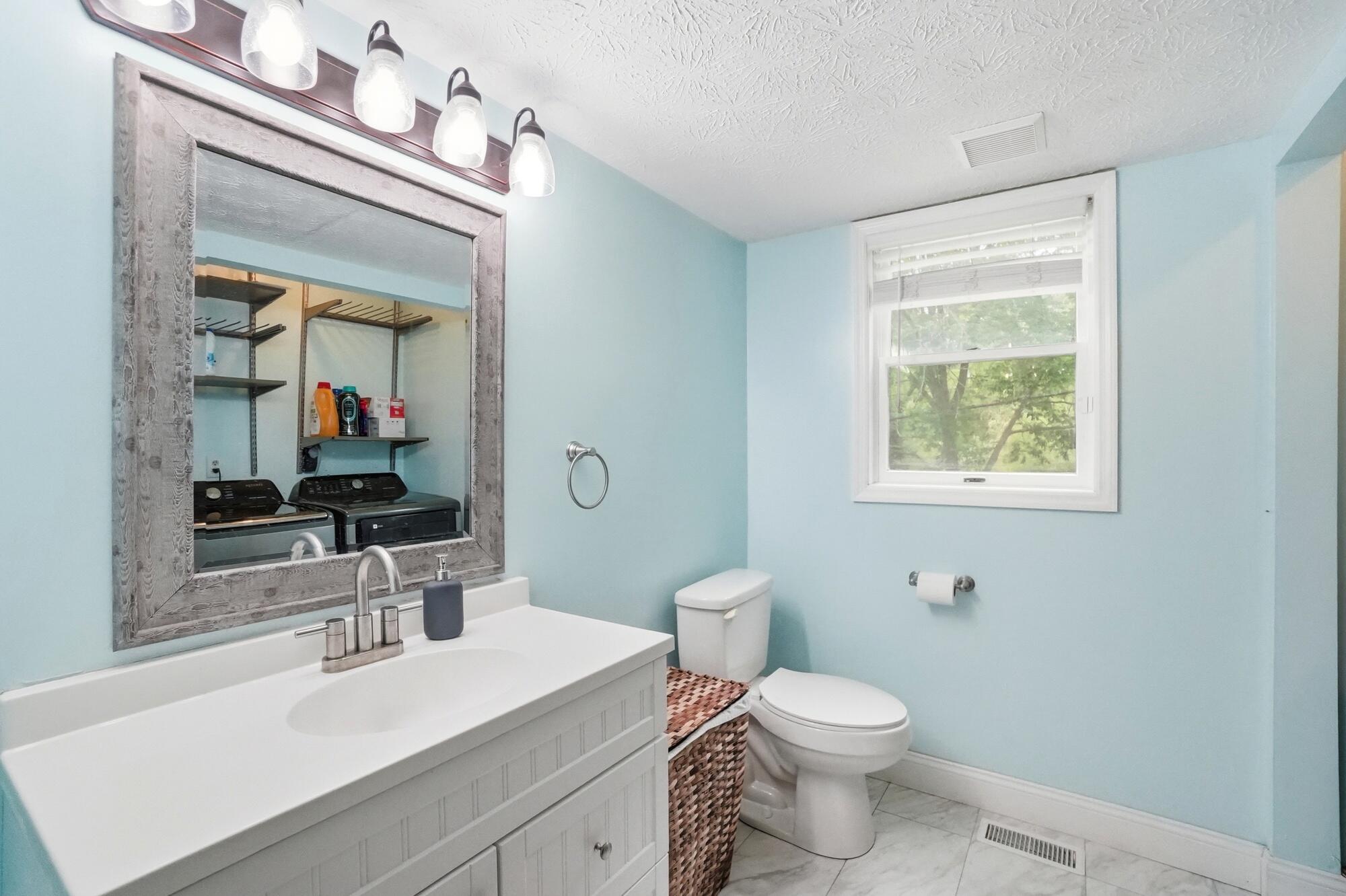 198 Downey Drive, Springfield, Ohio 45504