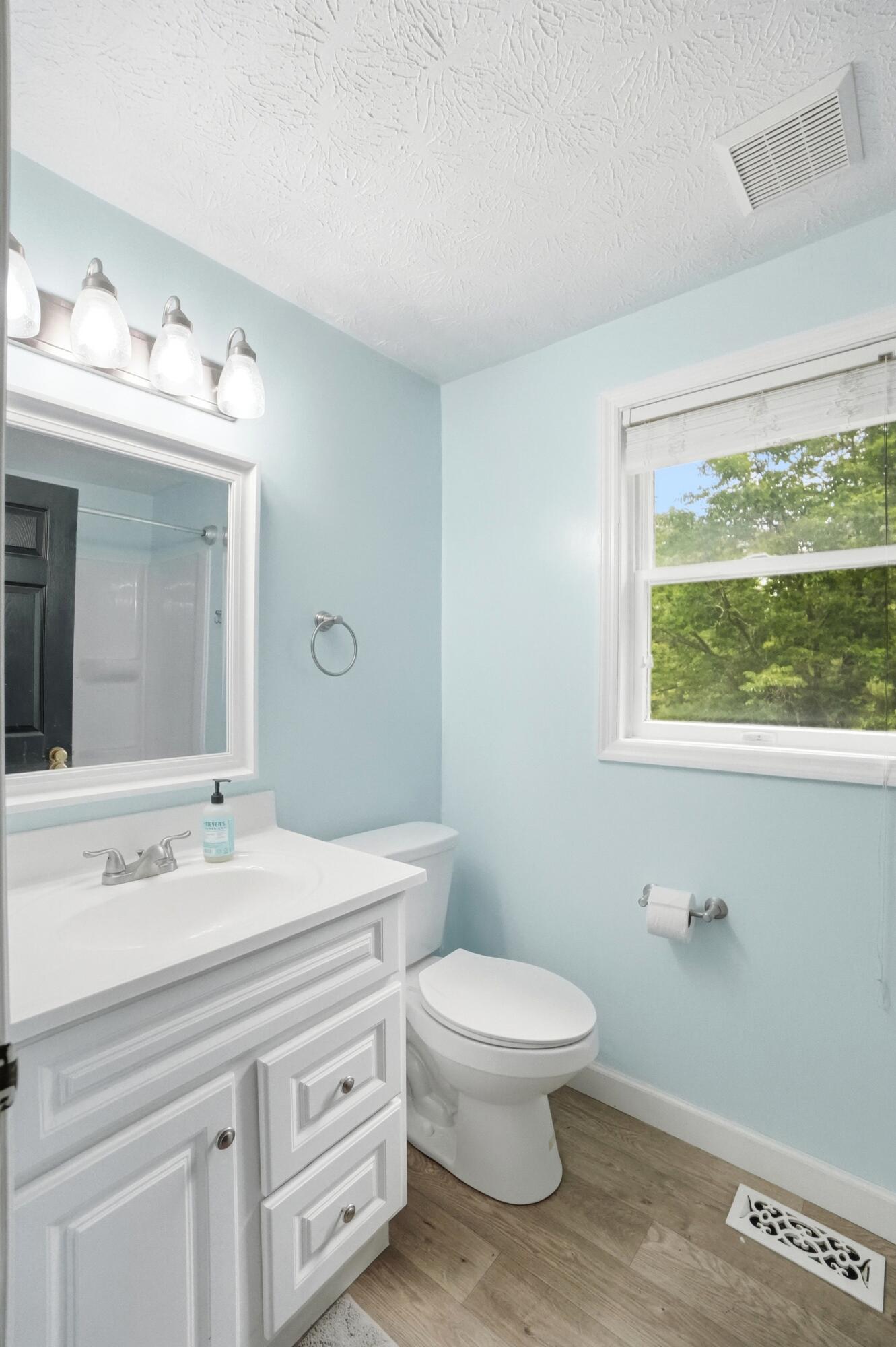 198 Downey Drive, Springfield, Ohio 45504