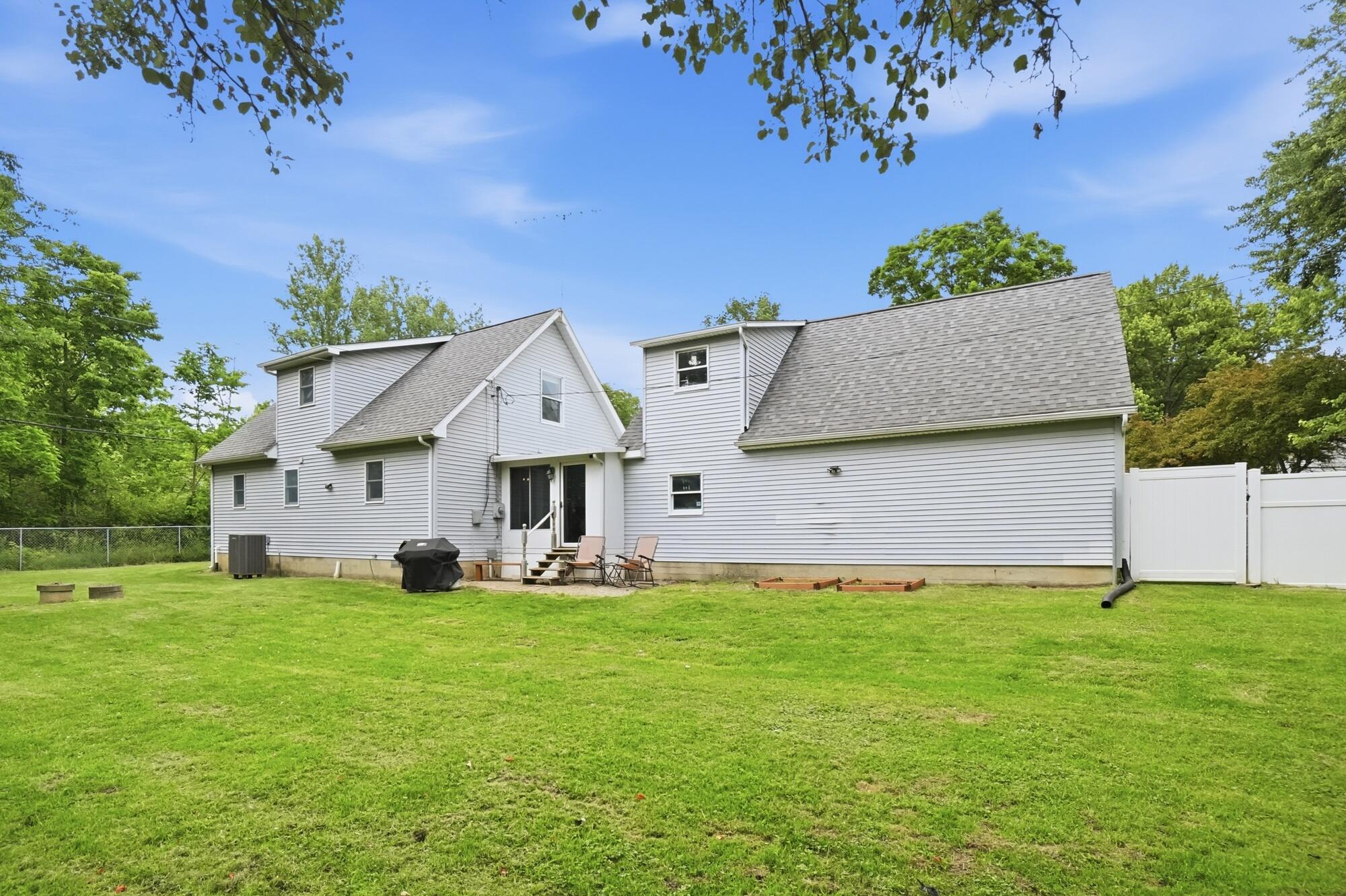 198 Downey Drive, Springfield, Ohio 45504