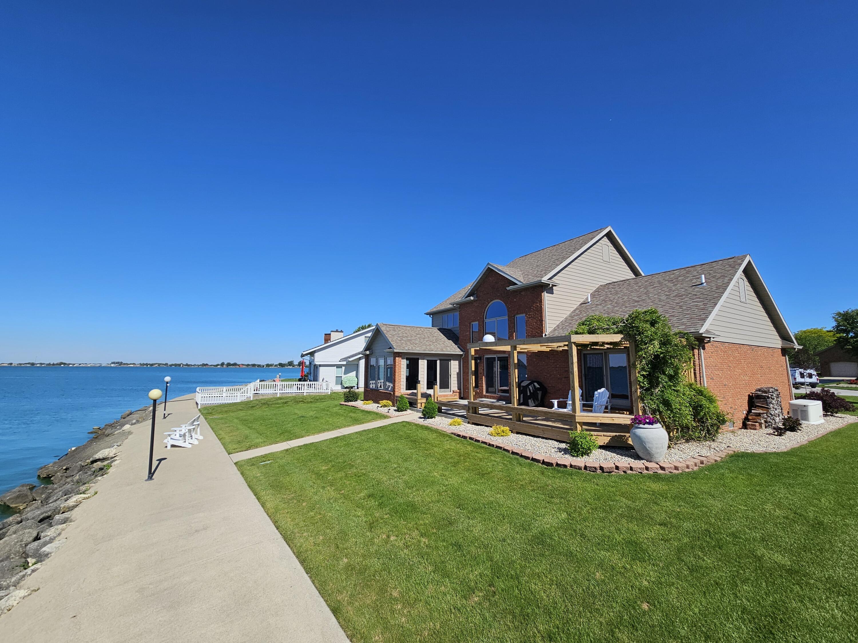 214 Mariners Point Drive, Celina, Ohio 45822