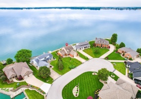 214 Mariners Point Drive, Celina, Ohio 45822, 3 Bedrooms Bedrooms, ,2 BathroomsBathrooms,Residential,For Sale,Mariners Point,1046081