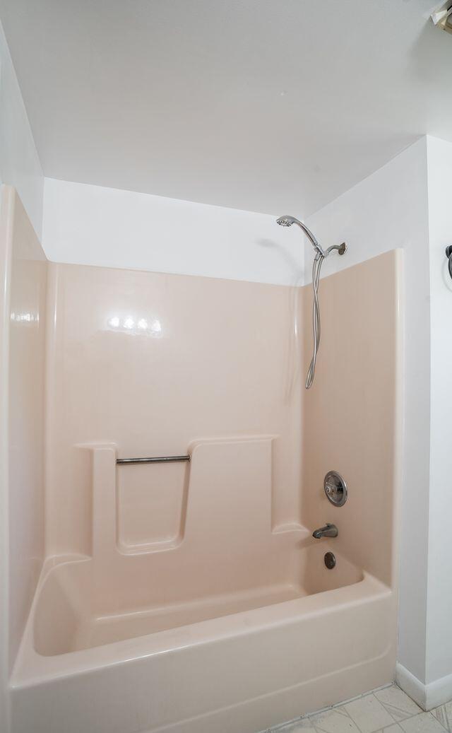 447 Towpath Trail, Piqua, Ohio 45356