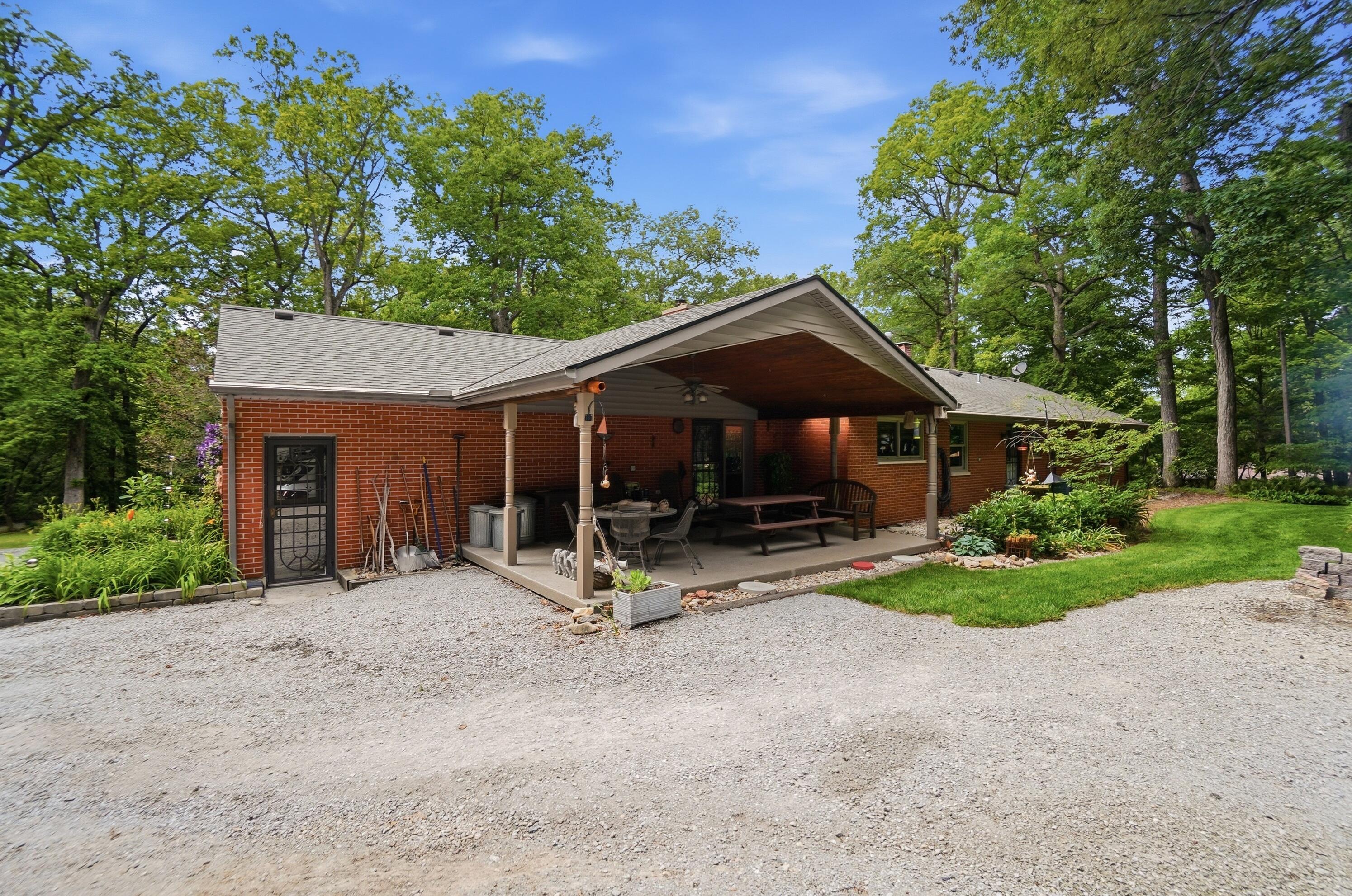 5392 Enon Xenia Road, Fairborn, Ohio 45324