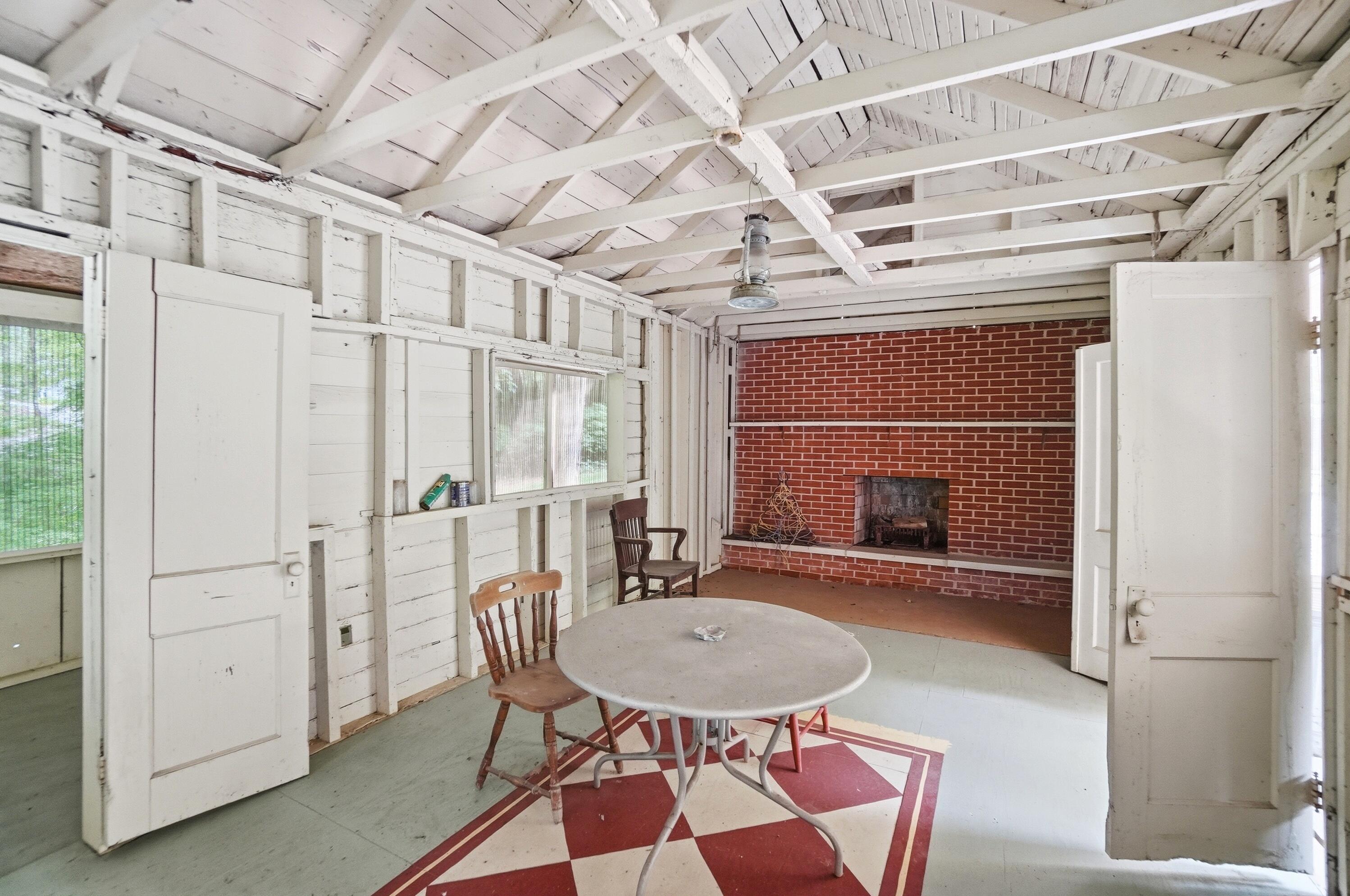 5392 Enon Xenia Road, Fairborn, Ohio 45324