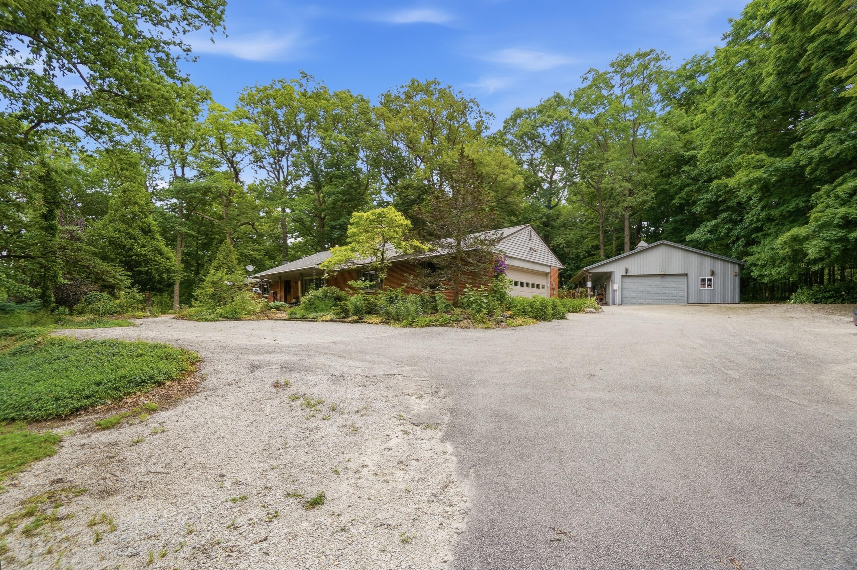 5392 Enon Xenia Road, Fairborn, Ohio 45324