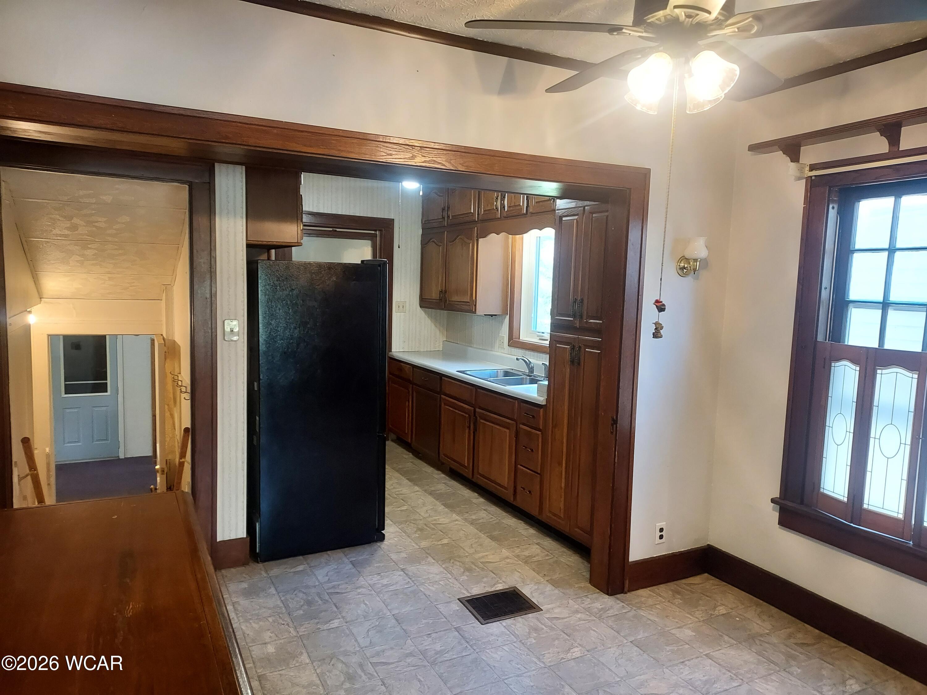 206 High Street, Columbus Grove, Ohio