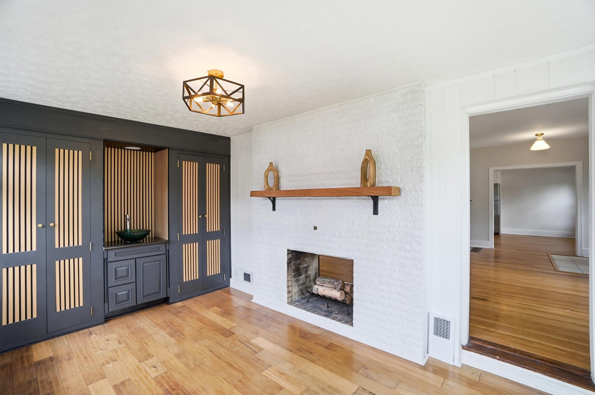 1707 Longview Drive, Springfield, Ohio 45504