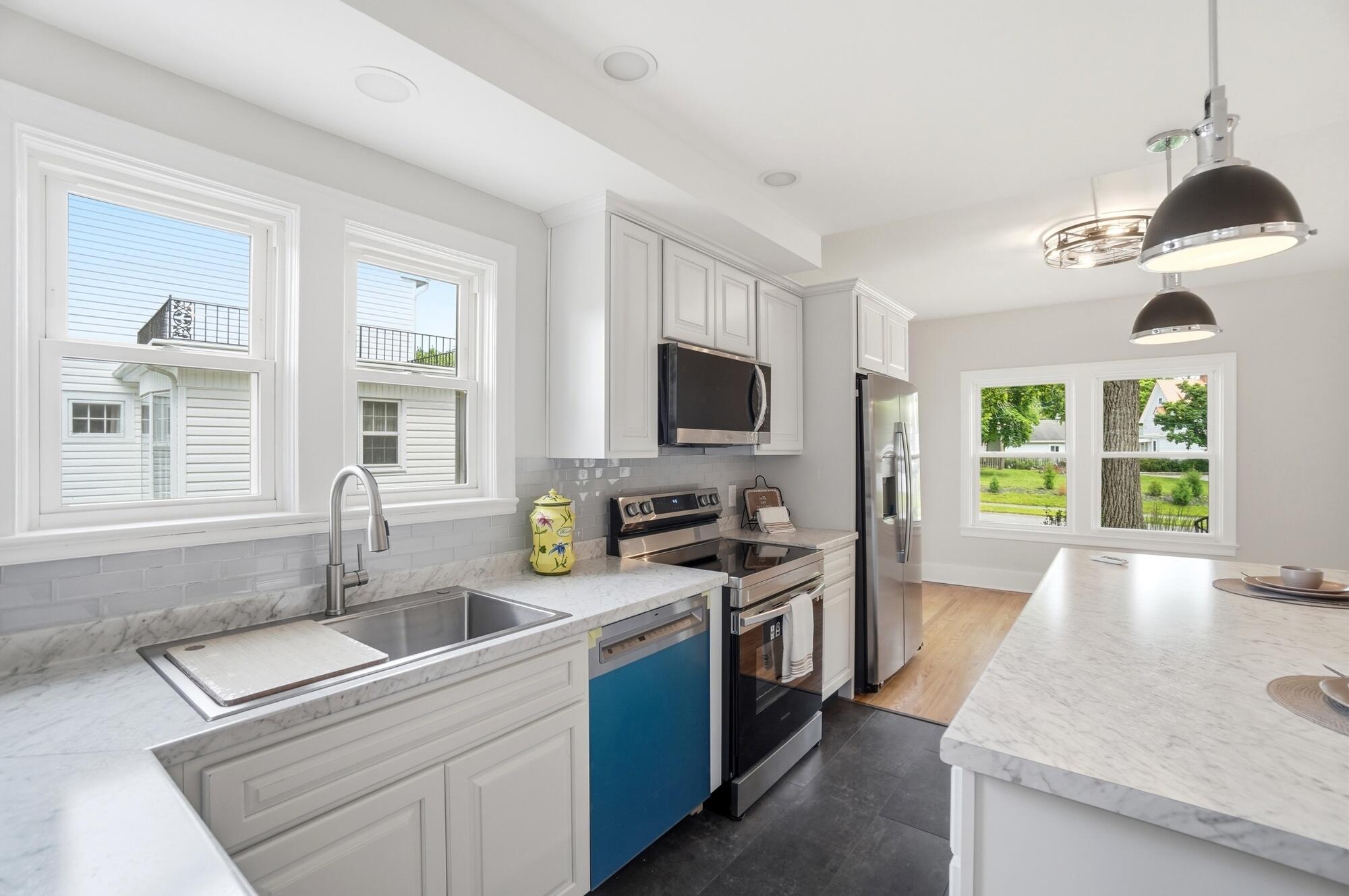 1707 Longview Drive, Springfield, Ohio 45504