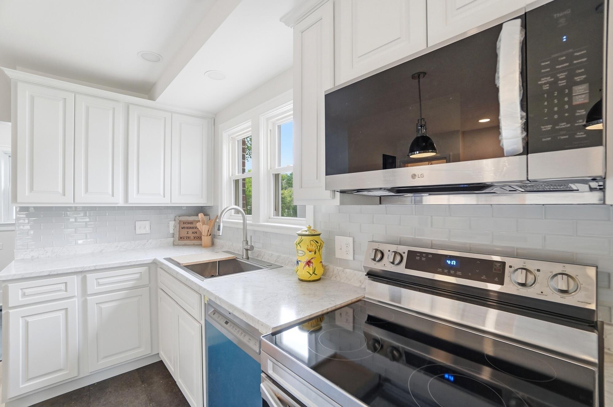 1707 Longview Drive, Springfield, Ohio 45504