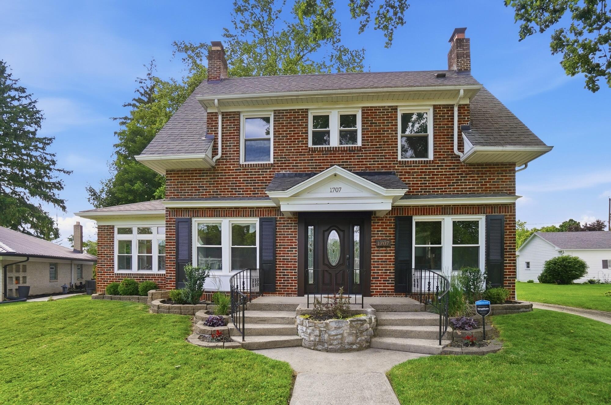 1707 Longview Drive, Springfield, Ohio 45504