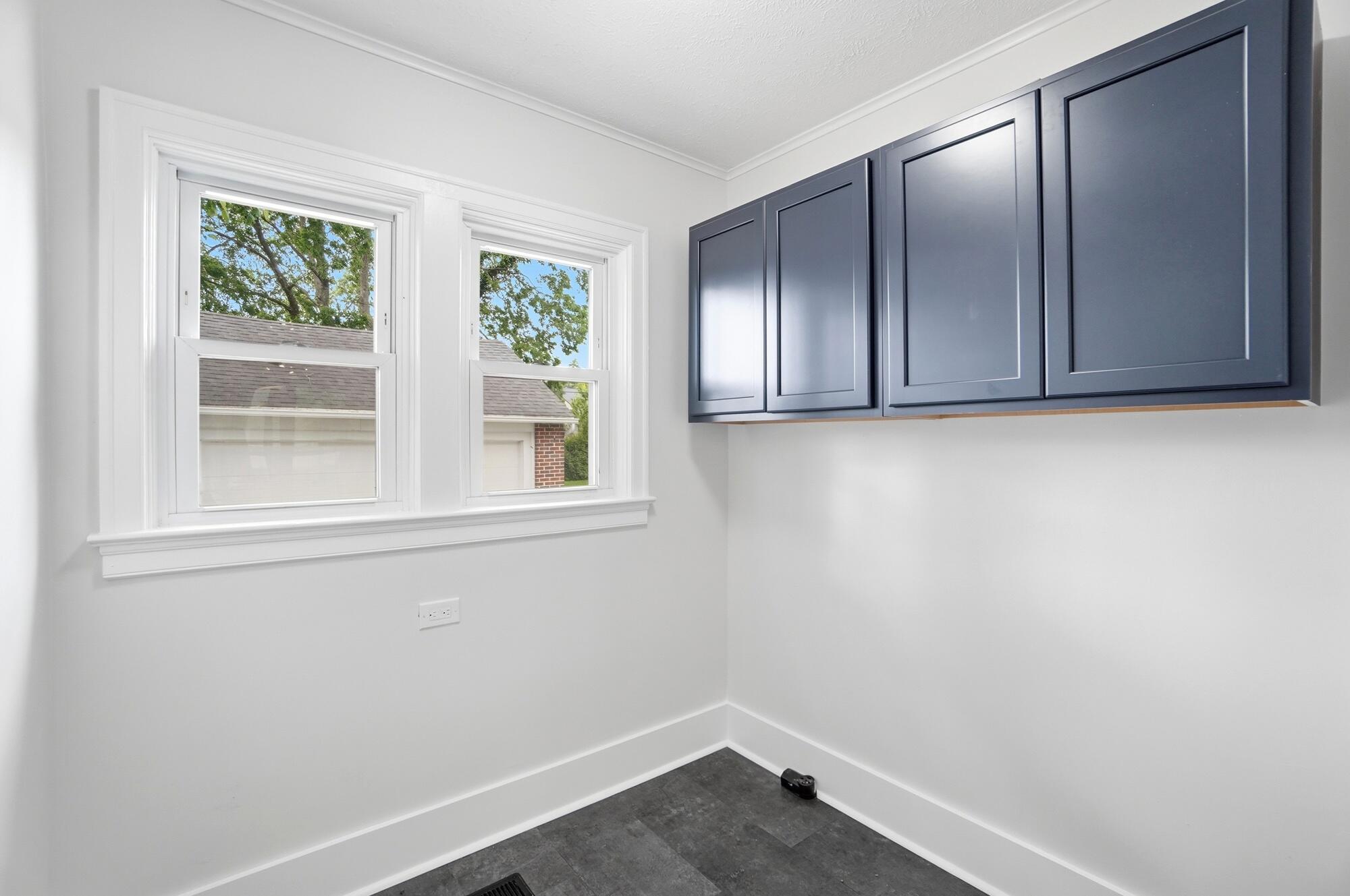 1707 Longview Drive, Springfield, Ohio 45504