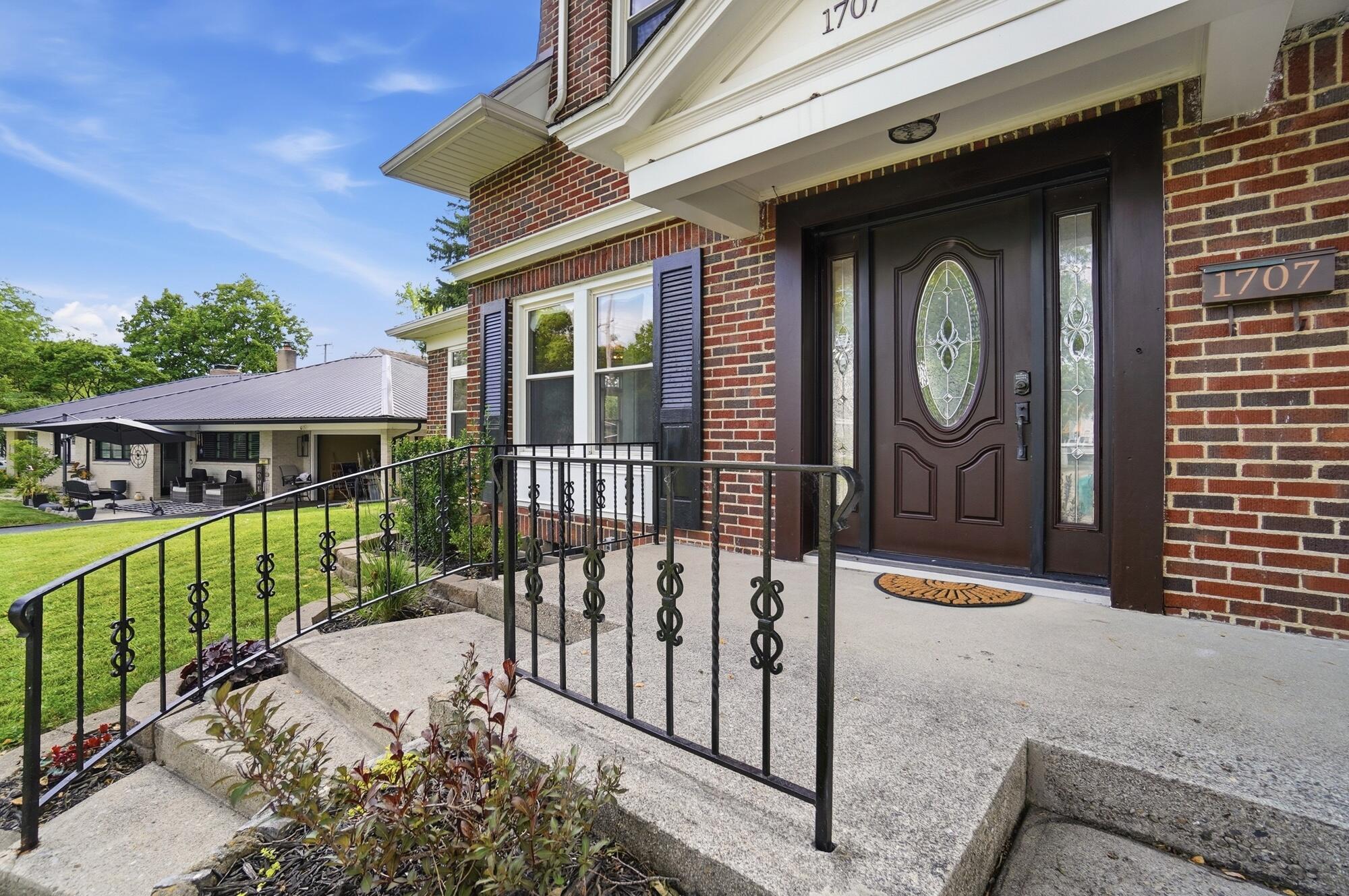 1707 Longview Drive, Springfield, Ohio 45504