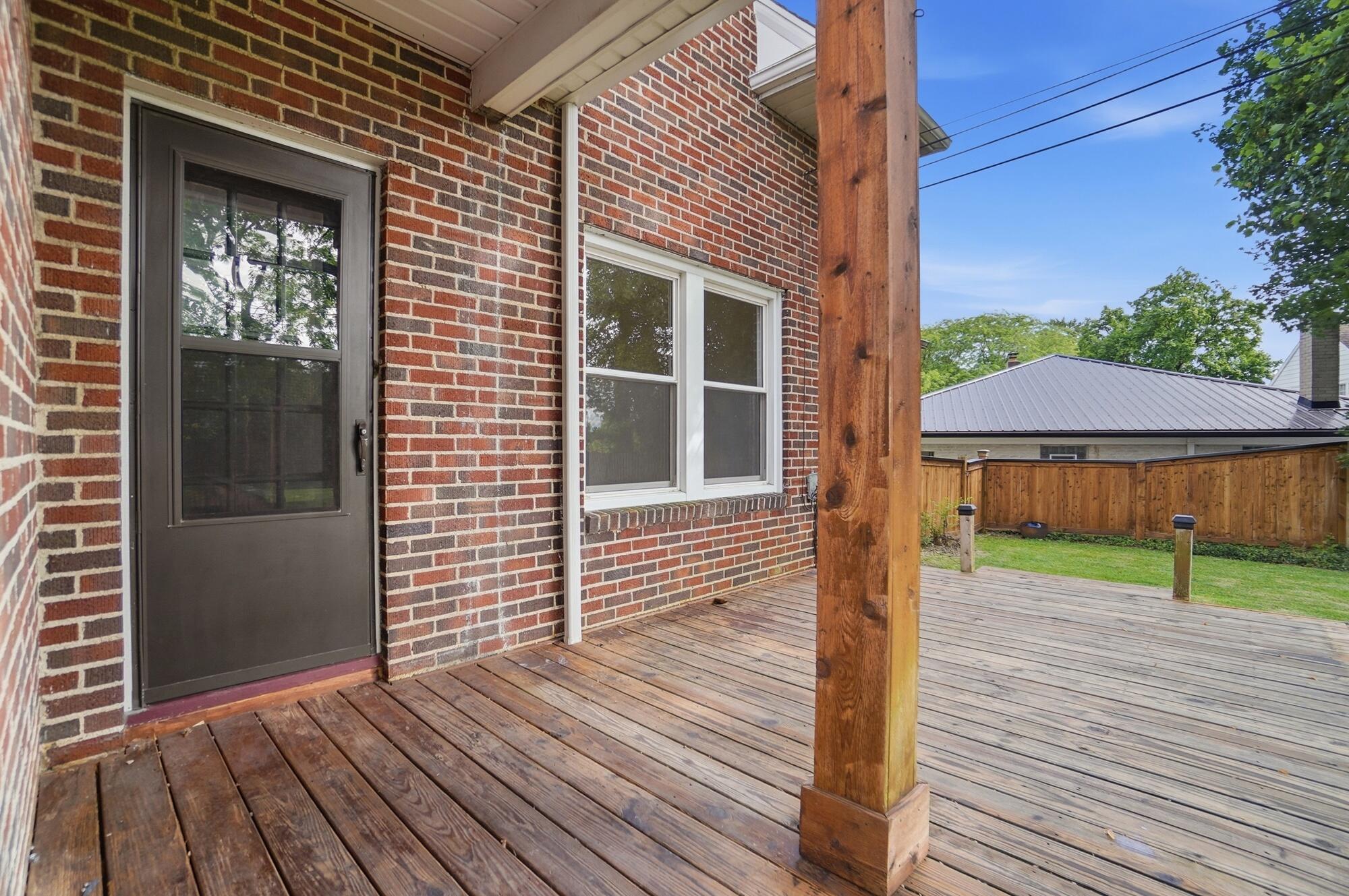 1707 Longview Drive, Springfield, Ohio 45504