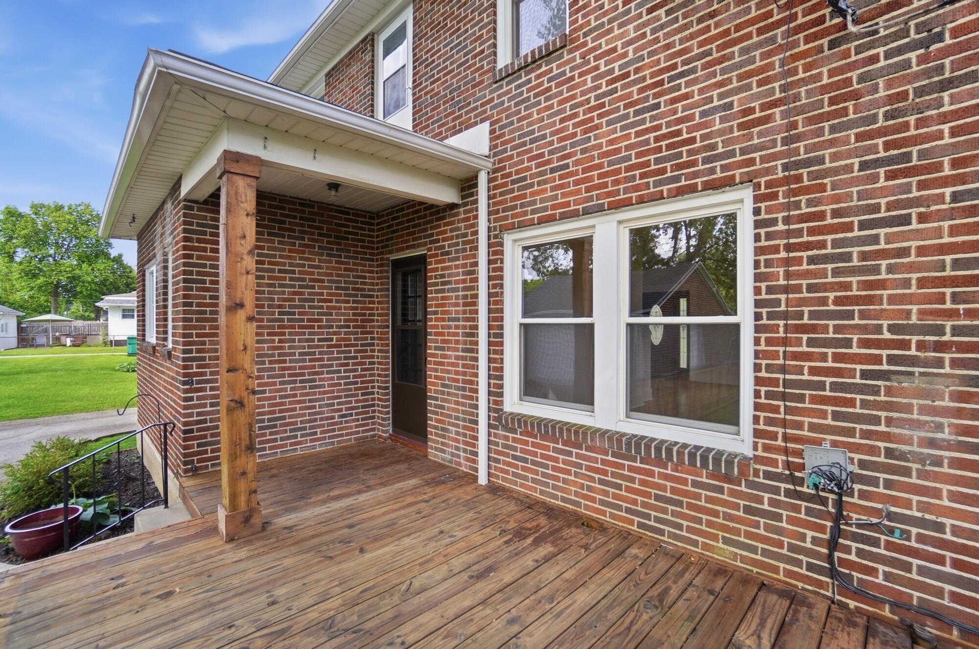 1707 Longview Drive, Springfield, Ohio 45504