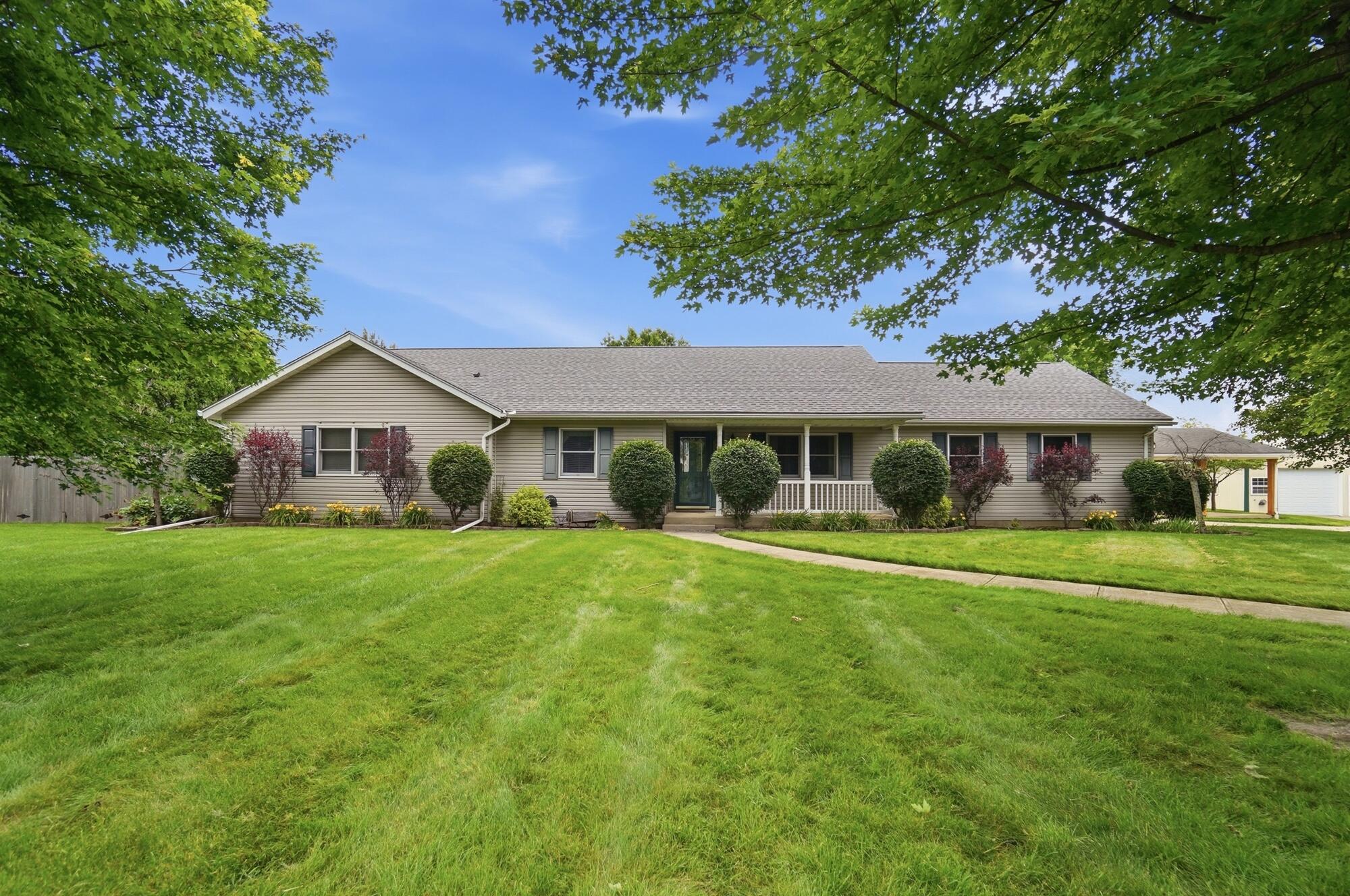 1700 Sparrow Road, Springfield, Ohio 45502