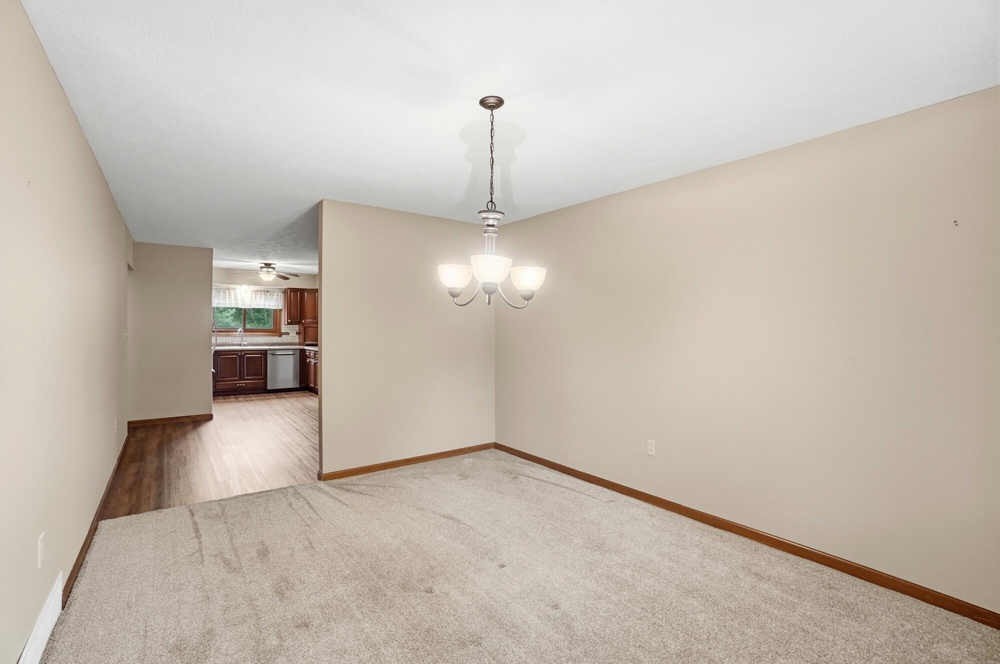 1700 Sparrow Road, Springfield, Ohio 45502