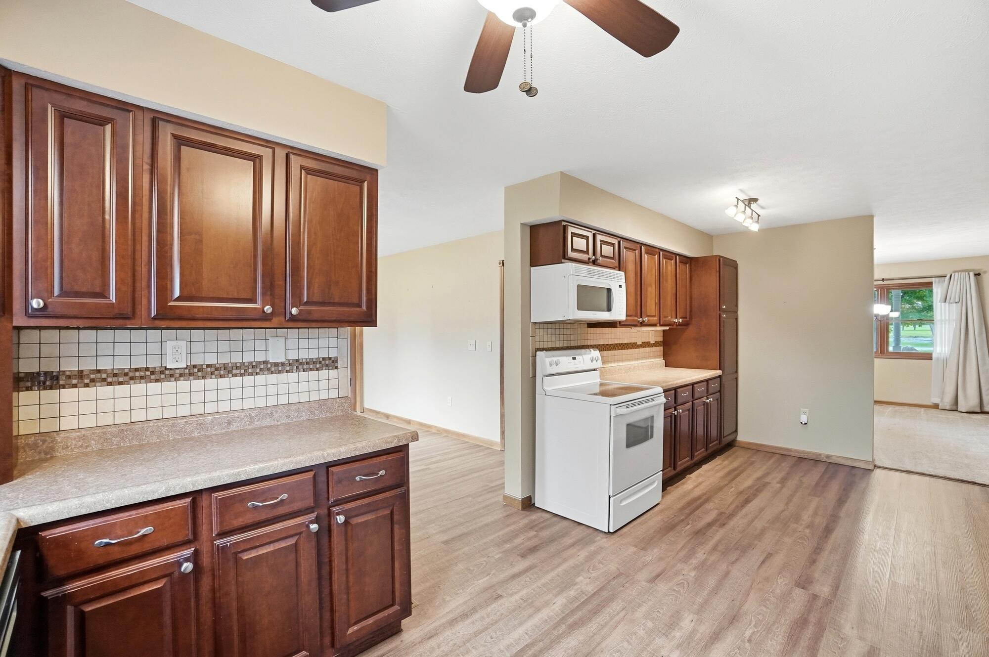 1700 Sparrow Road, Springfield, Ohio 45502