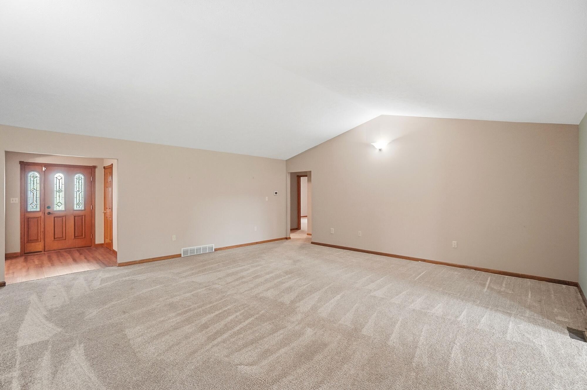 1700 Sparrow Road, Springfield, Ohio 45502