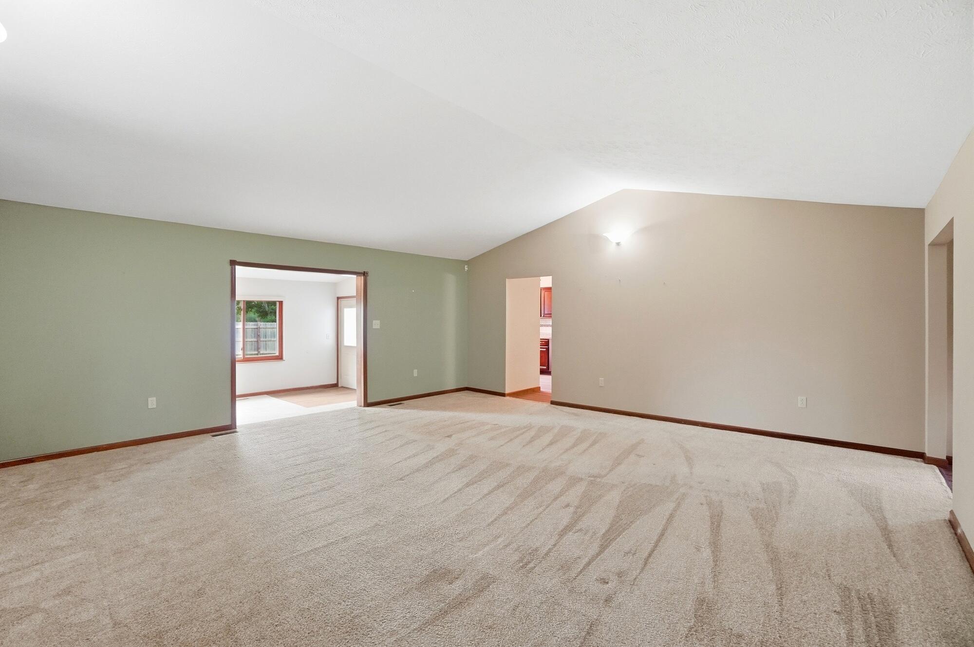 1700 Sparrow Road, Springfield, Ohio 45502