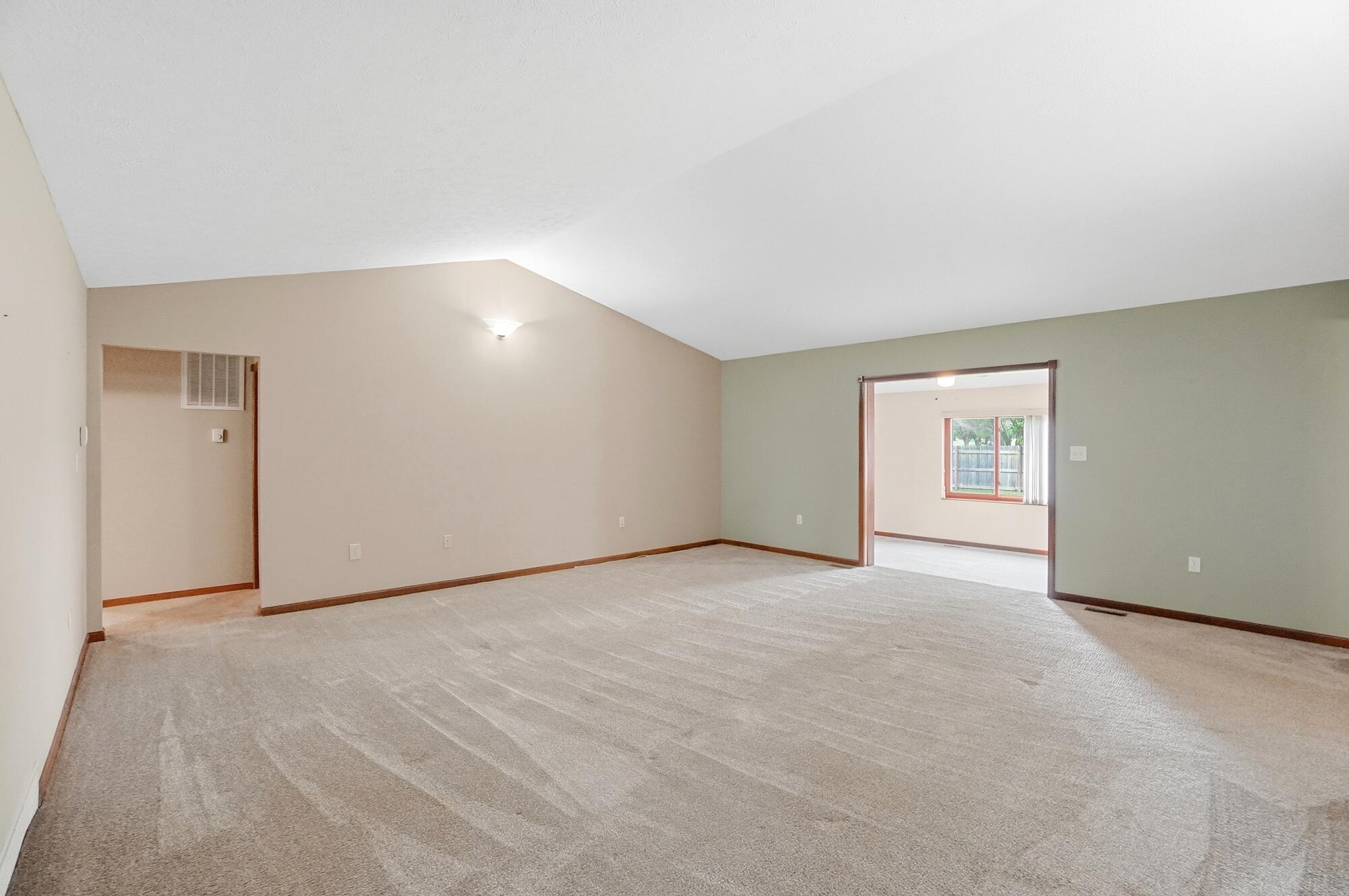 1700 Sparrow Road, Springfield, Ohio 45502