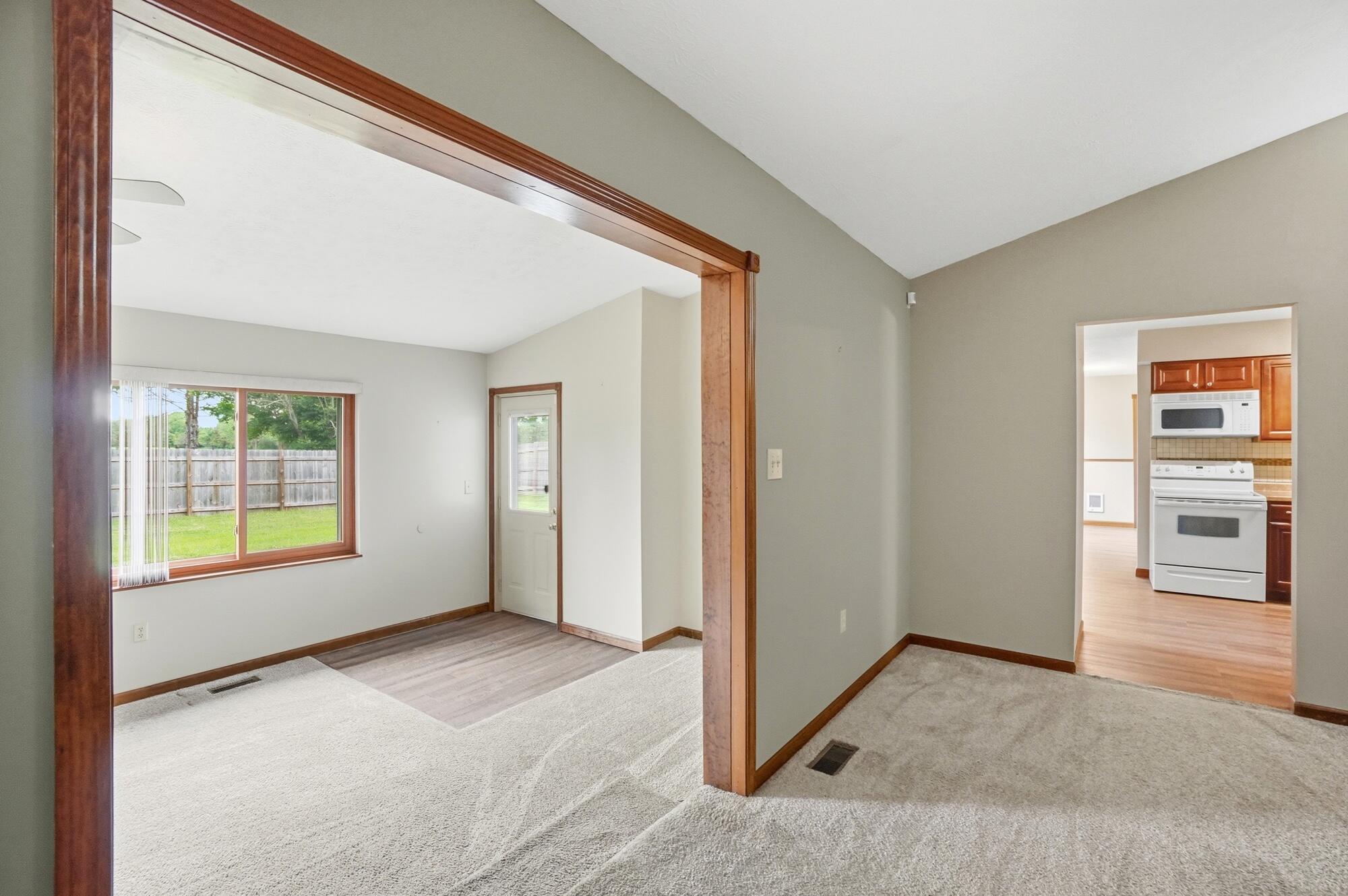 1700 Sparrow Road, Springfield, Ohio 45502