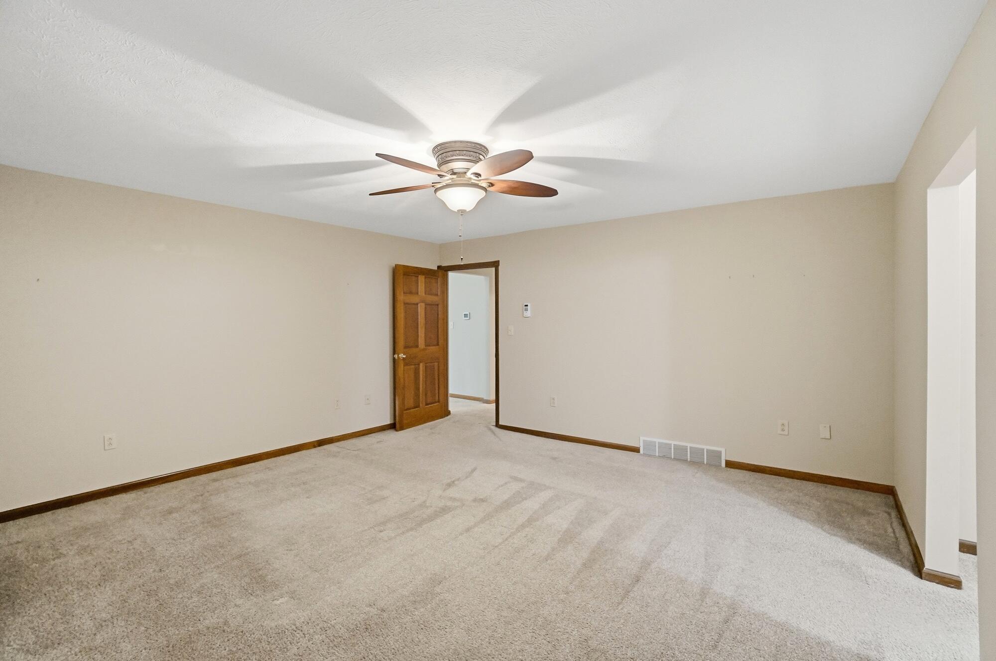 1700 Sparrow Road, Springfield, Ohio 45502