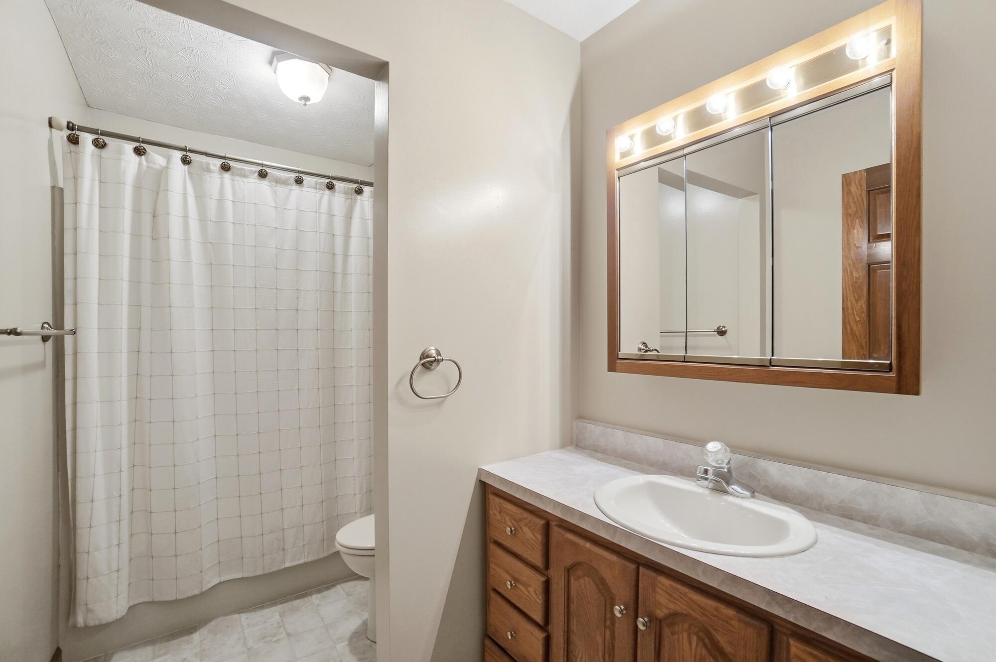 1700 Sparrow Road, Springfield, Ohio 45502