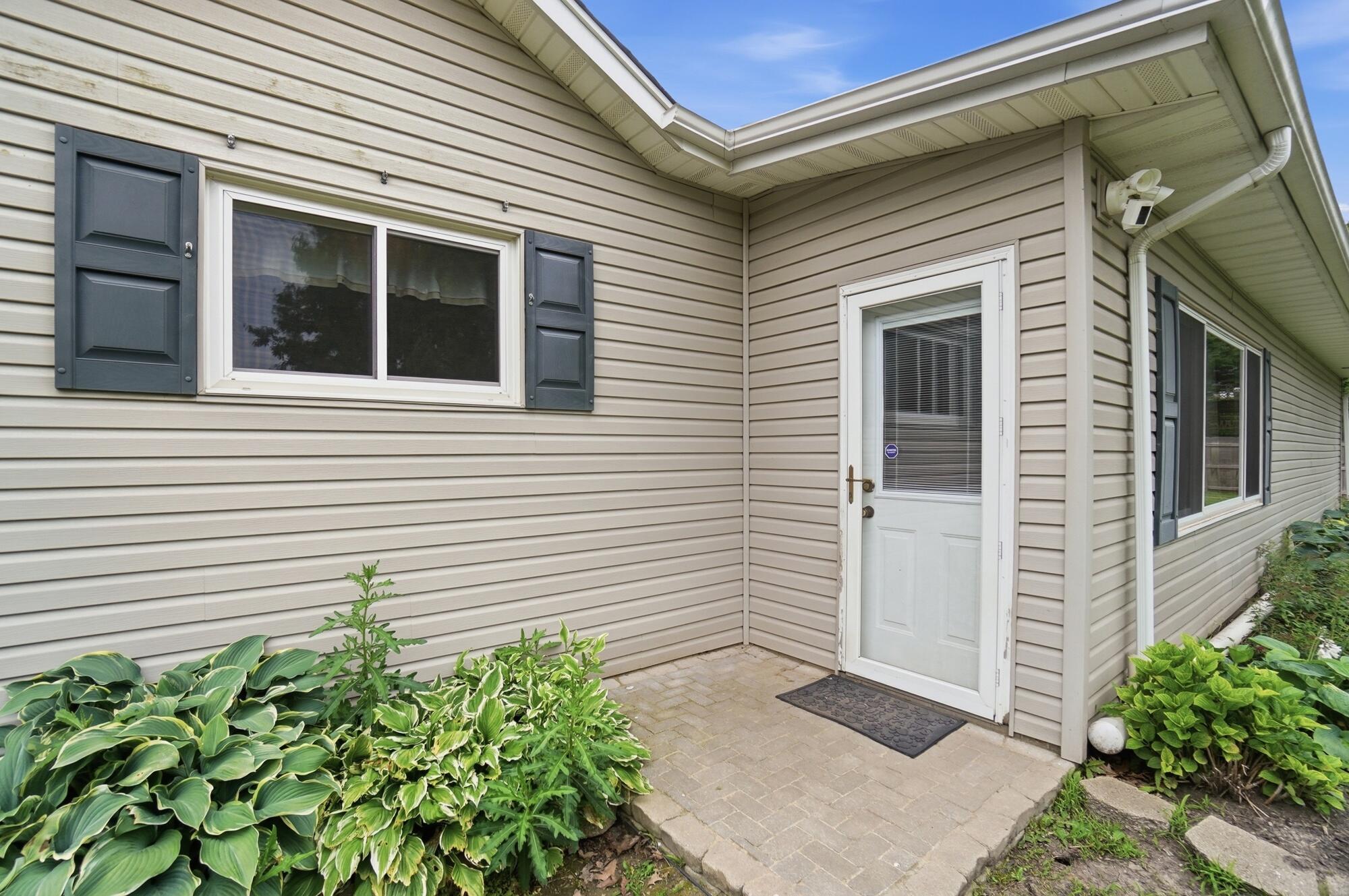 1700 Sparrow Road, Springfield, Ohio 45502