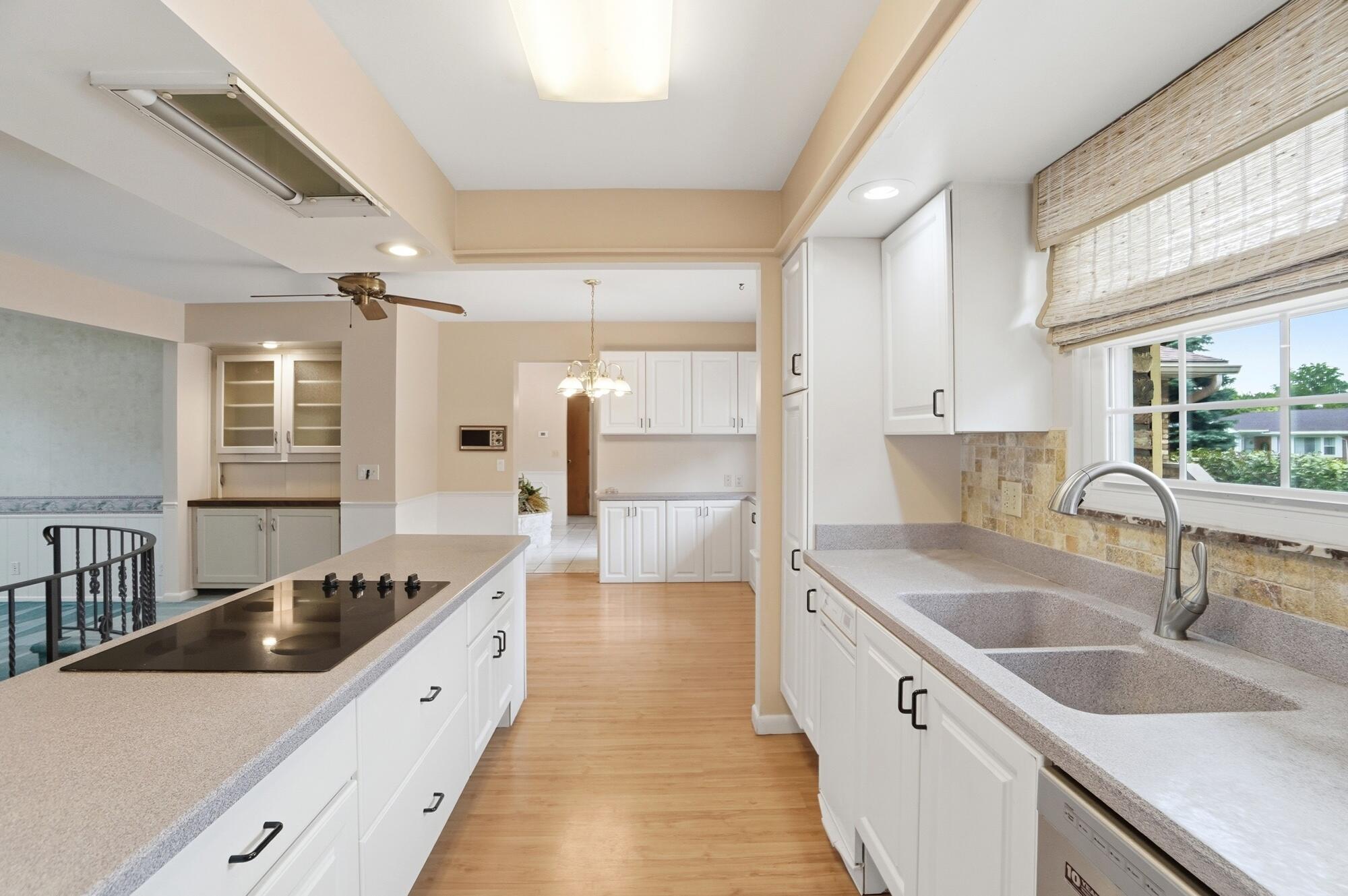 2323 Lilac Drive, Springfield, Ohio 45503