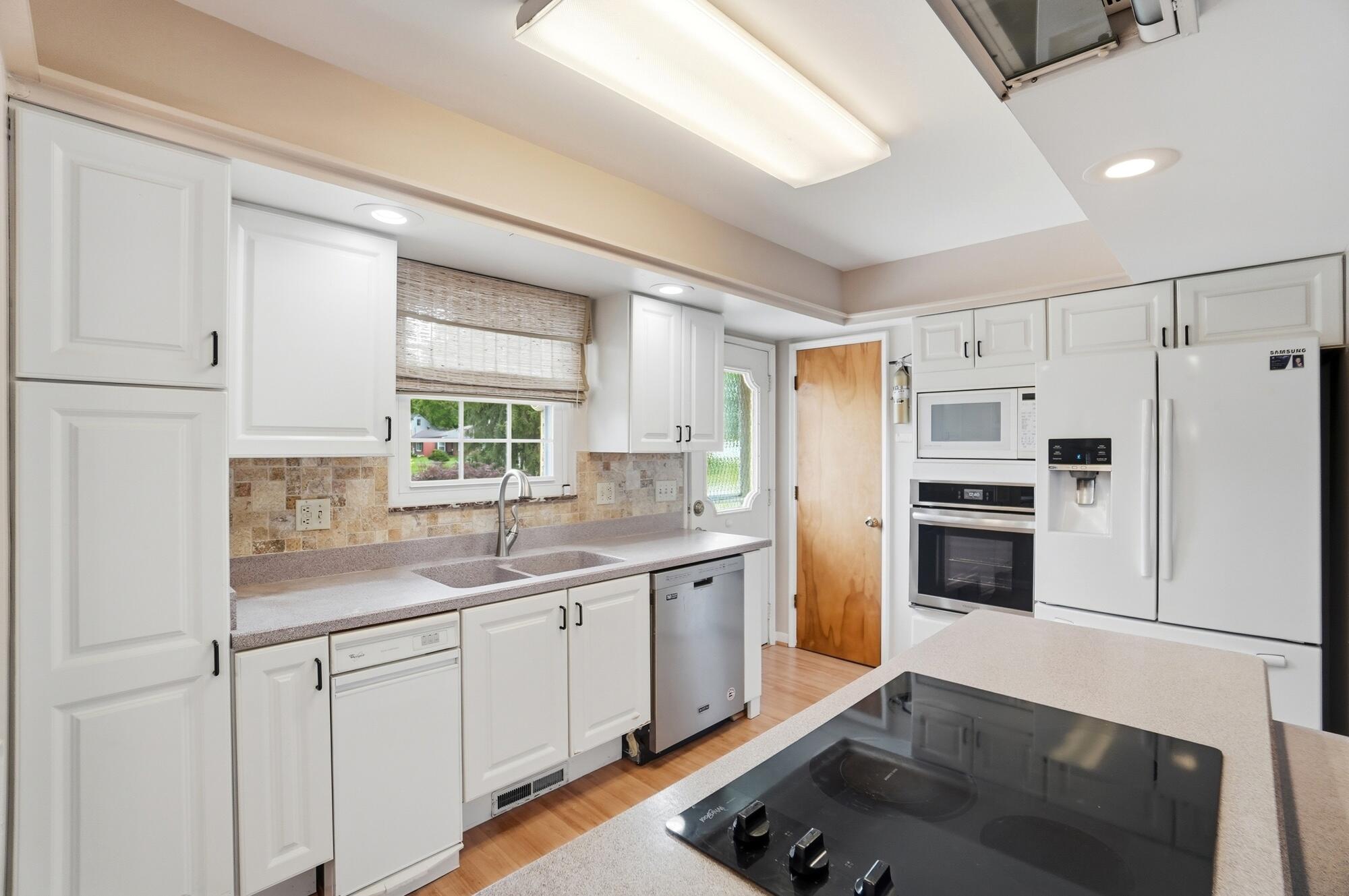 2323 Lilac Drive, Springfield, Ohio 45503