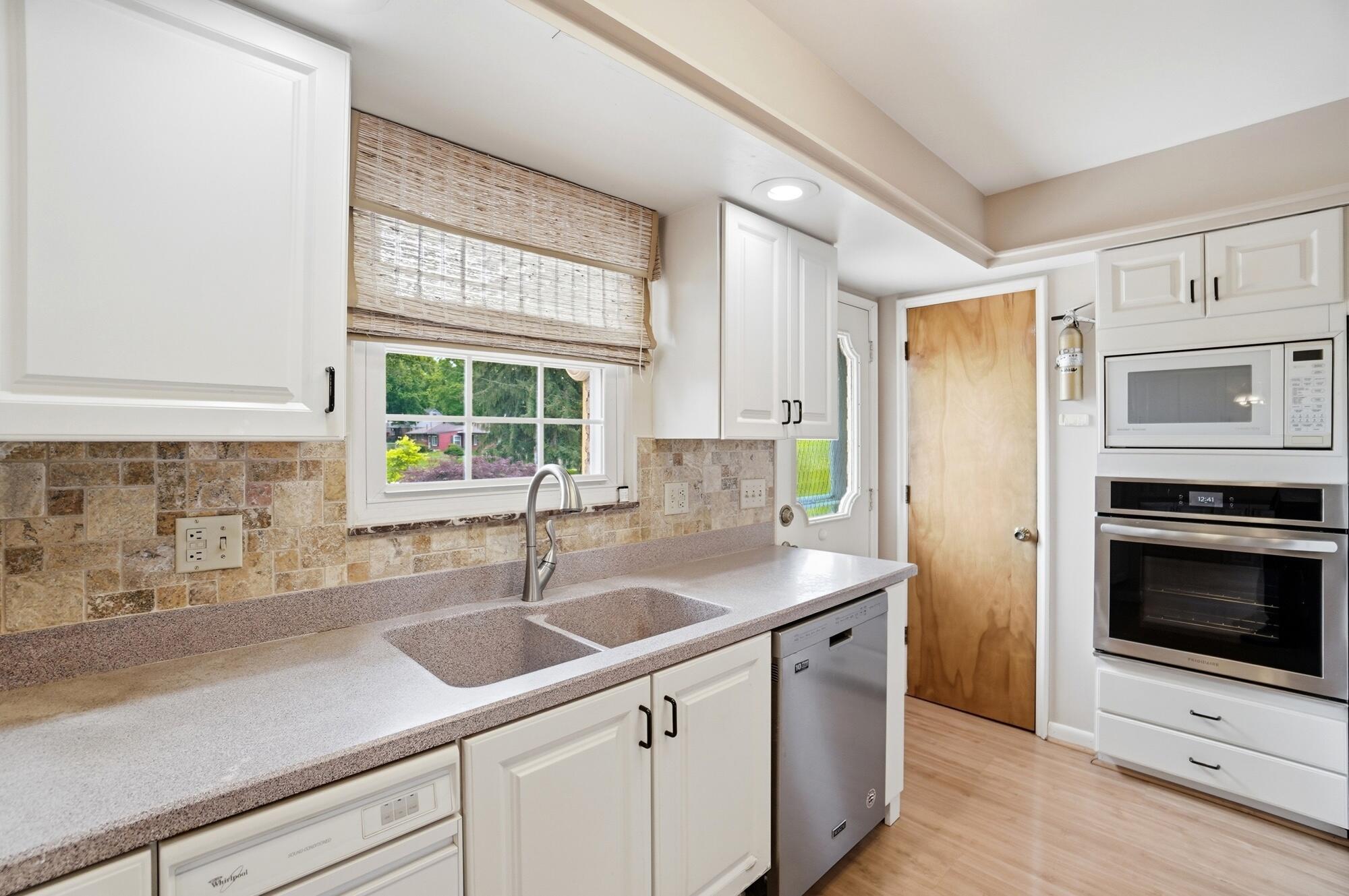 2323 Lilac Drive, Springfield, Ohio 45503