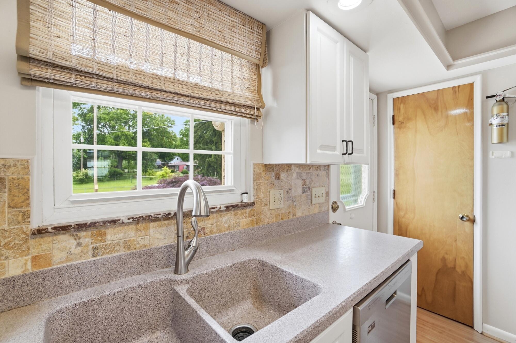 2323 Lilac Drive, Springfield, Ohio 45503