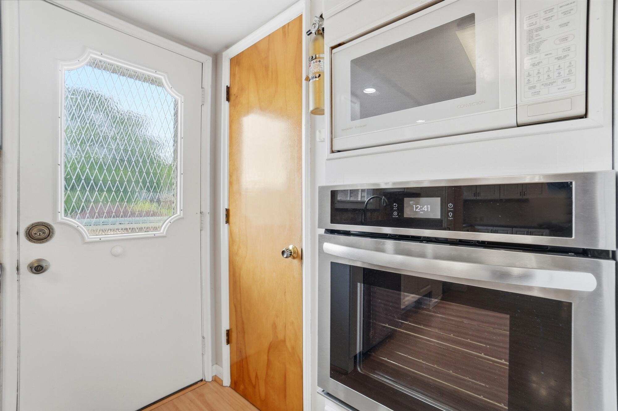 2323 Lilac Drive, Springfield, Ohio 45503