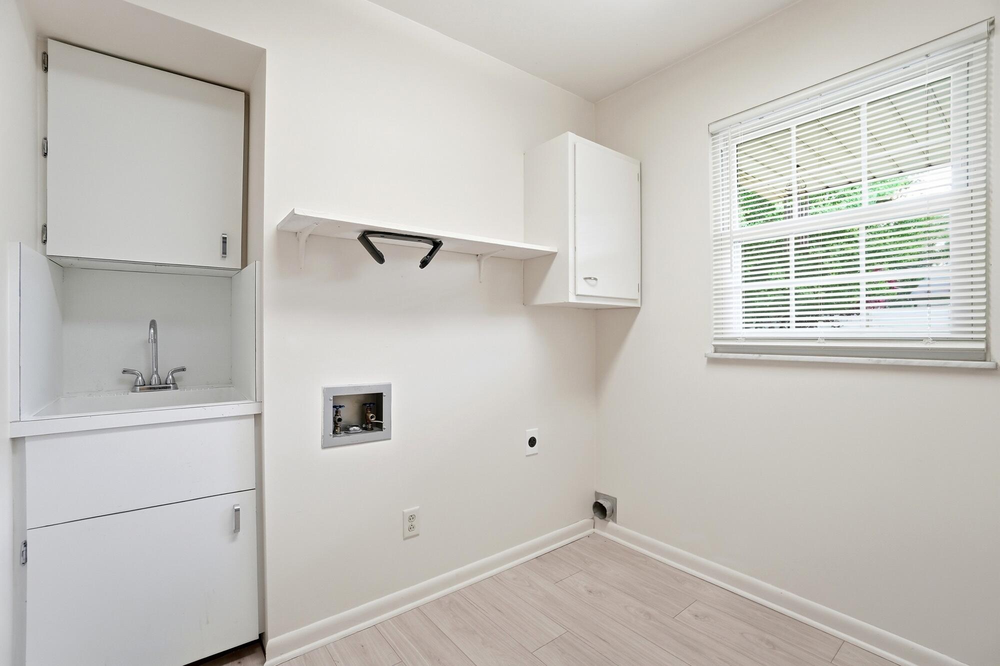 2323 Lilac Drive, Springfield, Ohio 45503