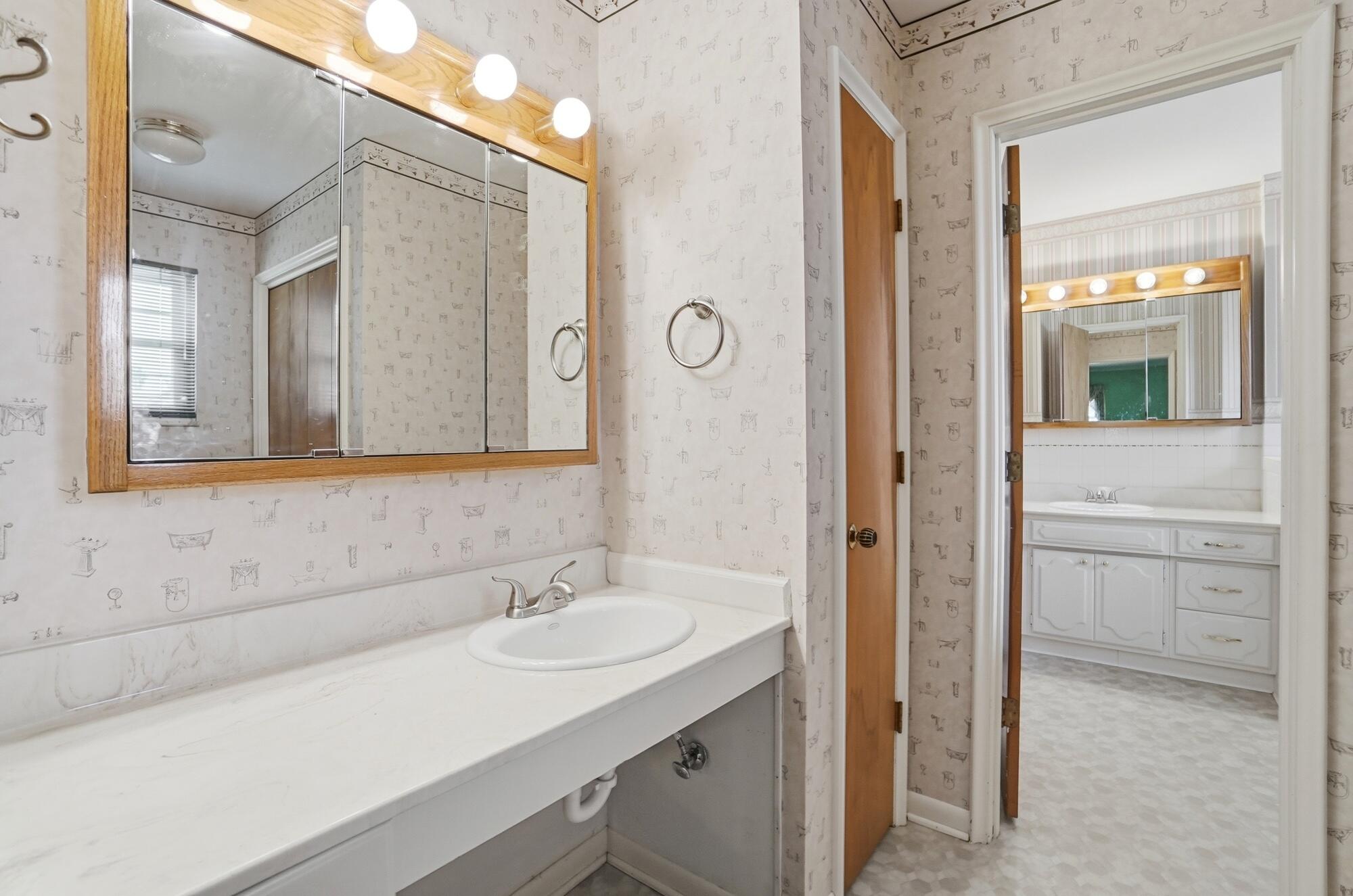 2323 Lilac Drive, Springfield, Ohio 45503