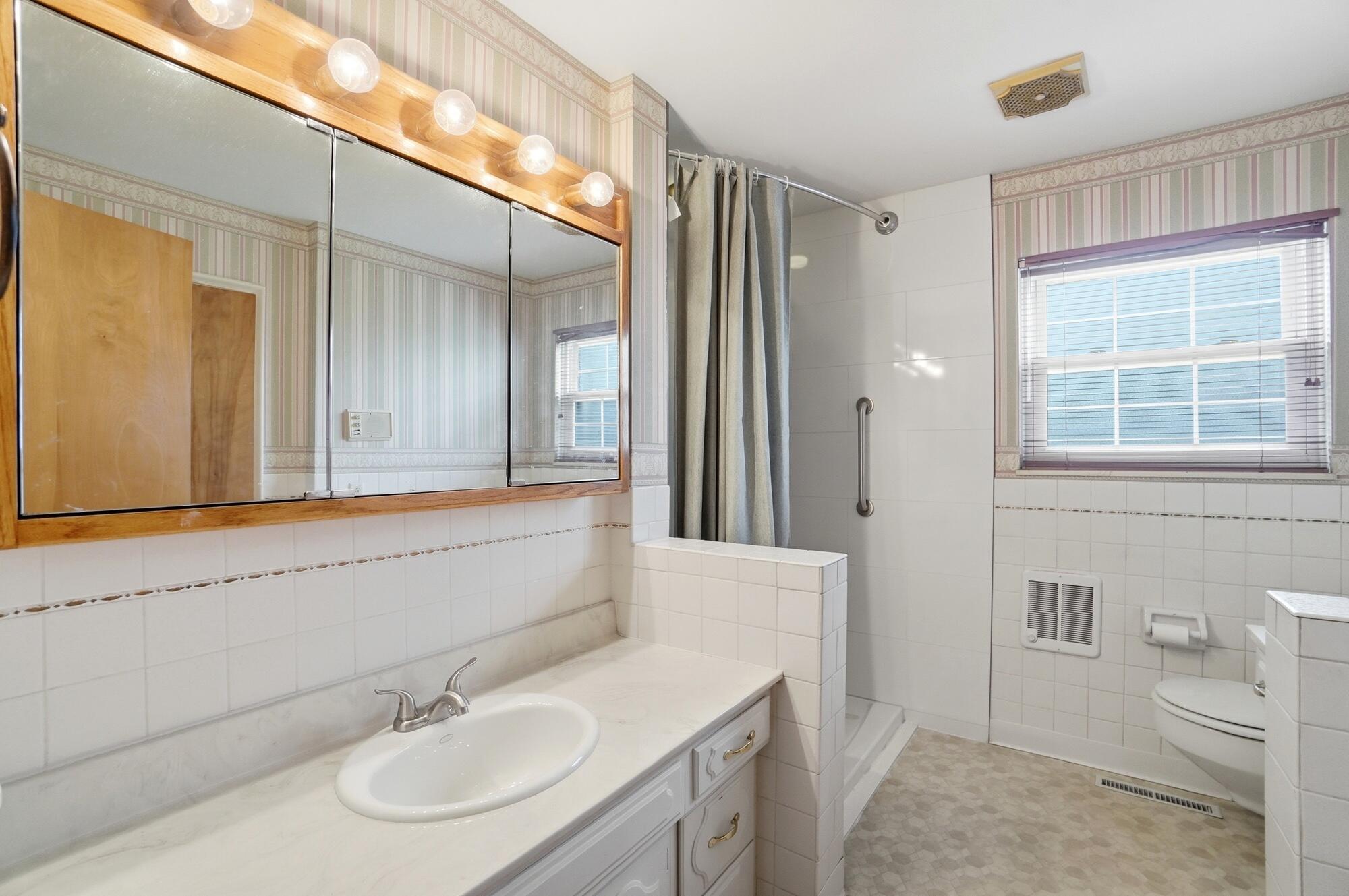 2323 Lilac Drive, Springfield, Ohio 45503
