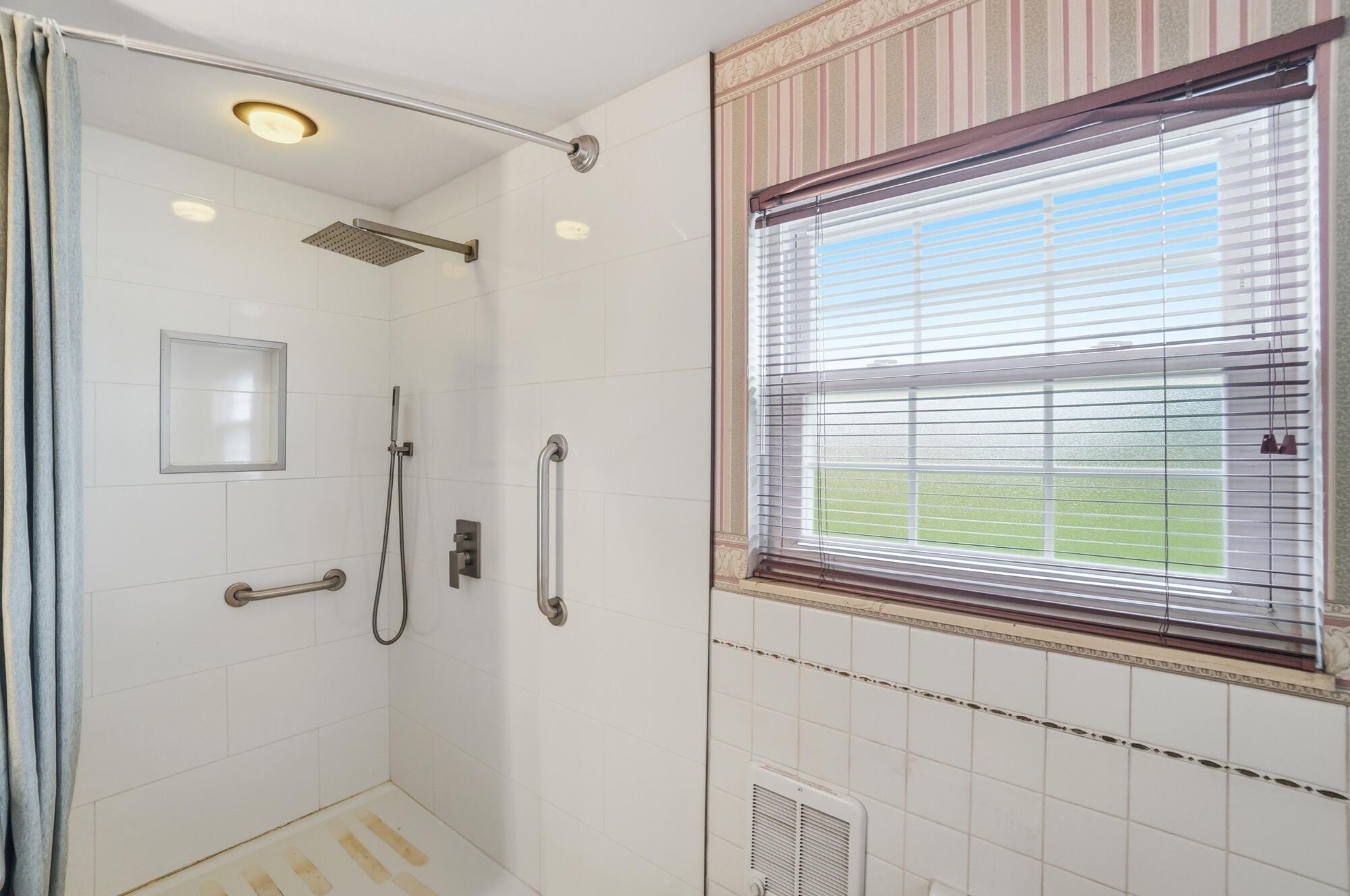 2323 Lilac Drive, Springfield, Ohio 45503
