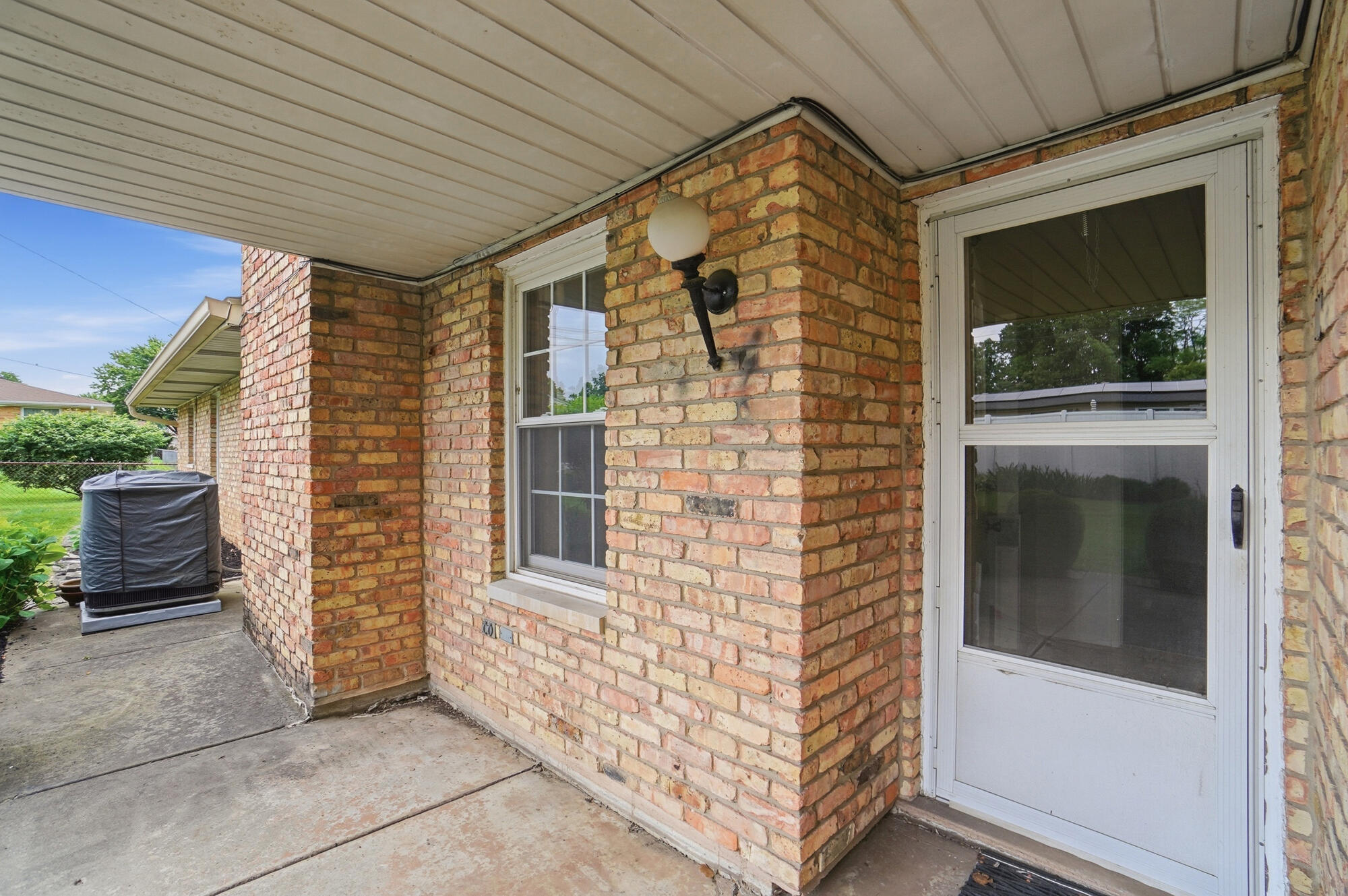 2323 Lilac Drive, Springfield, Ohio 45503