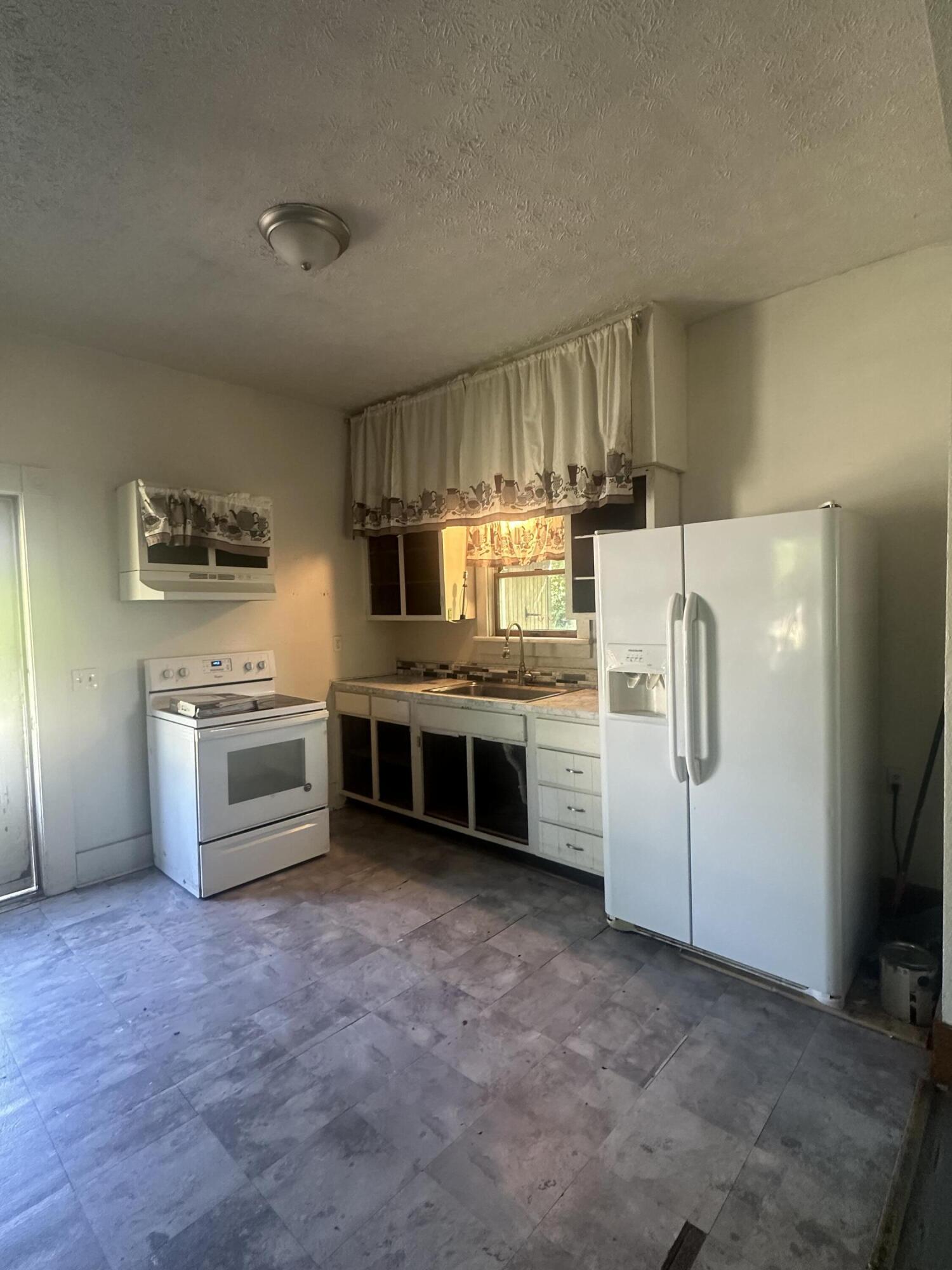 98 Prospect Street, Mechanicsburg, Ohio 43044