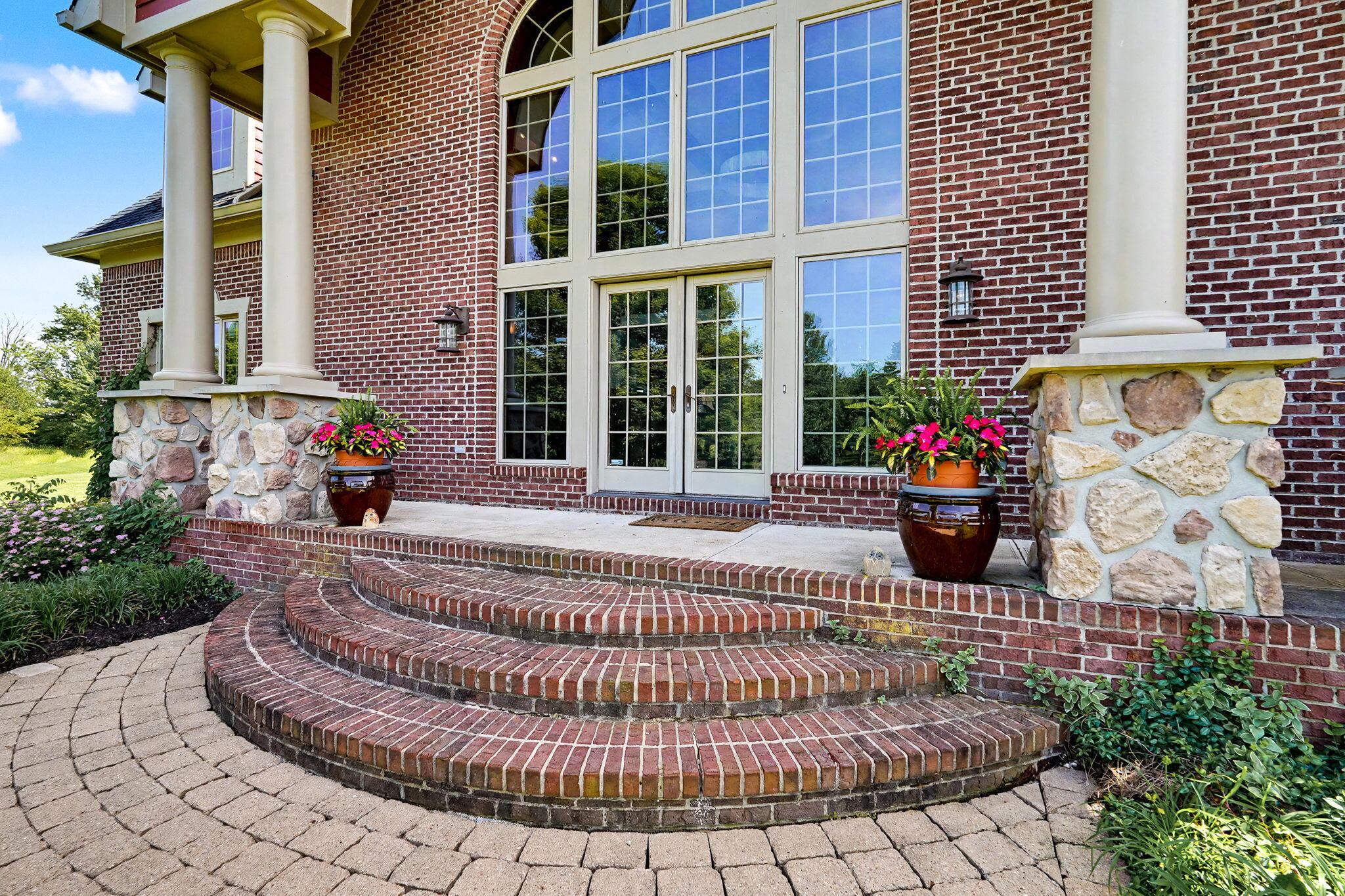 5090 Ross Road, Tipp City, Ohio 45371