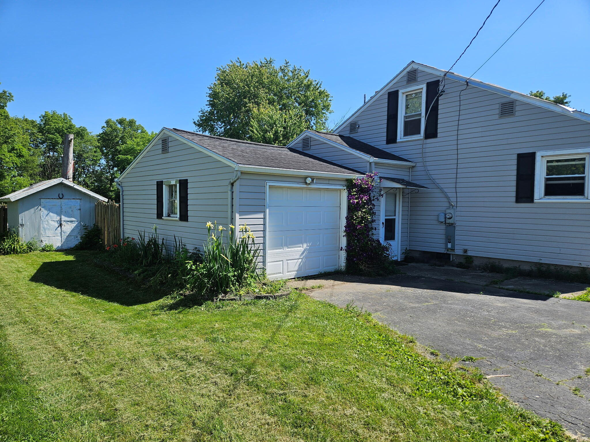 712 Plum Street, Wapakoneta, Ohio 45895