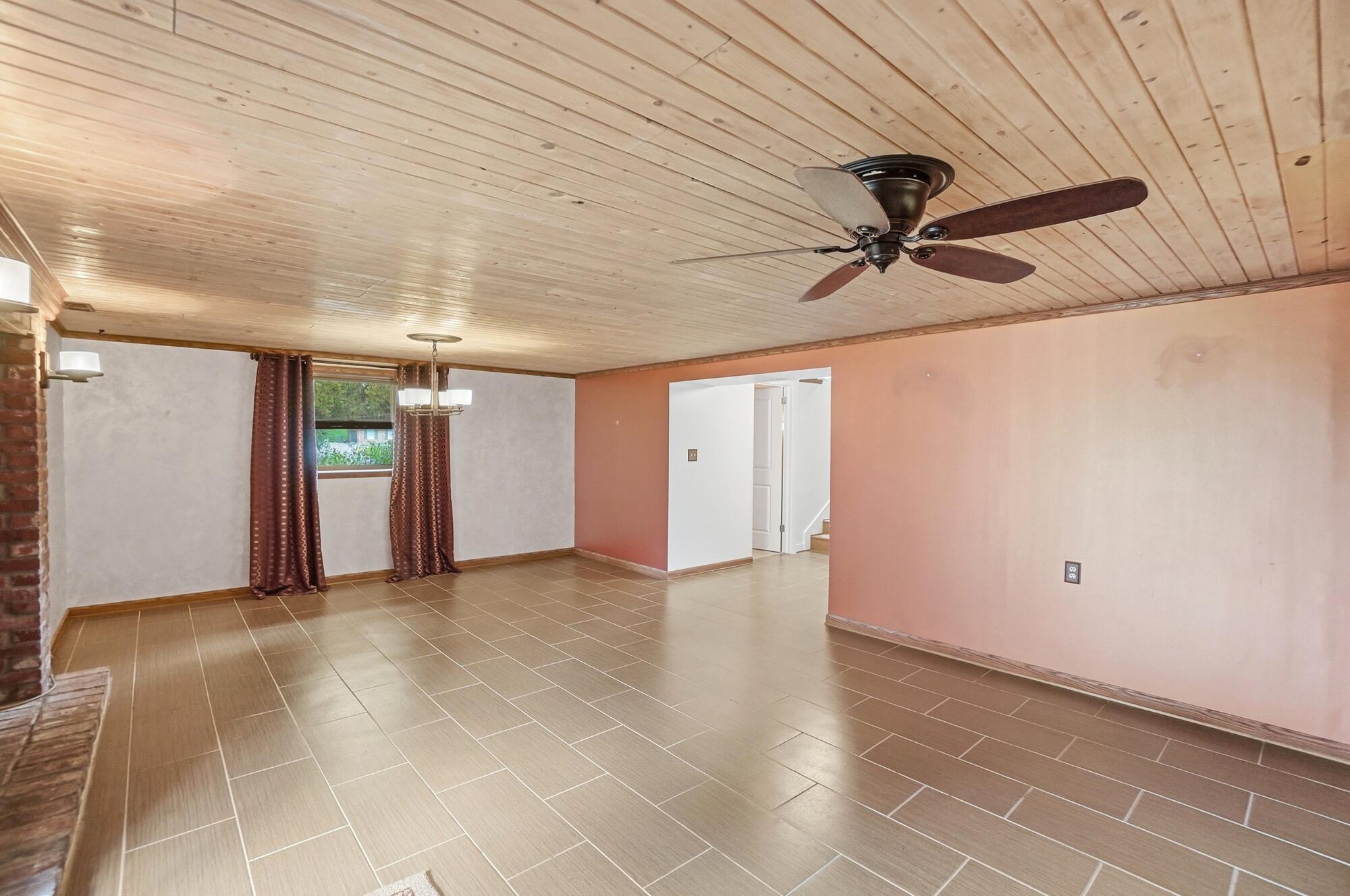 2756 Cottonwood Drive, Springfield, Ohio 45504